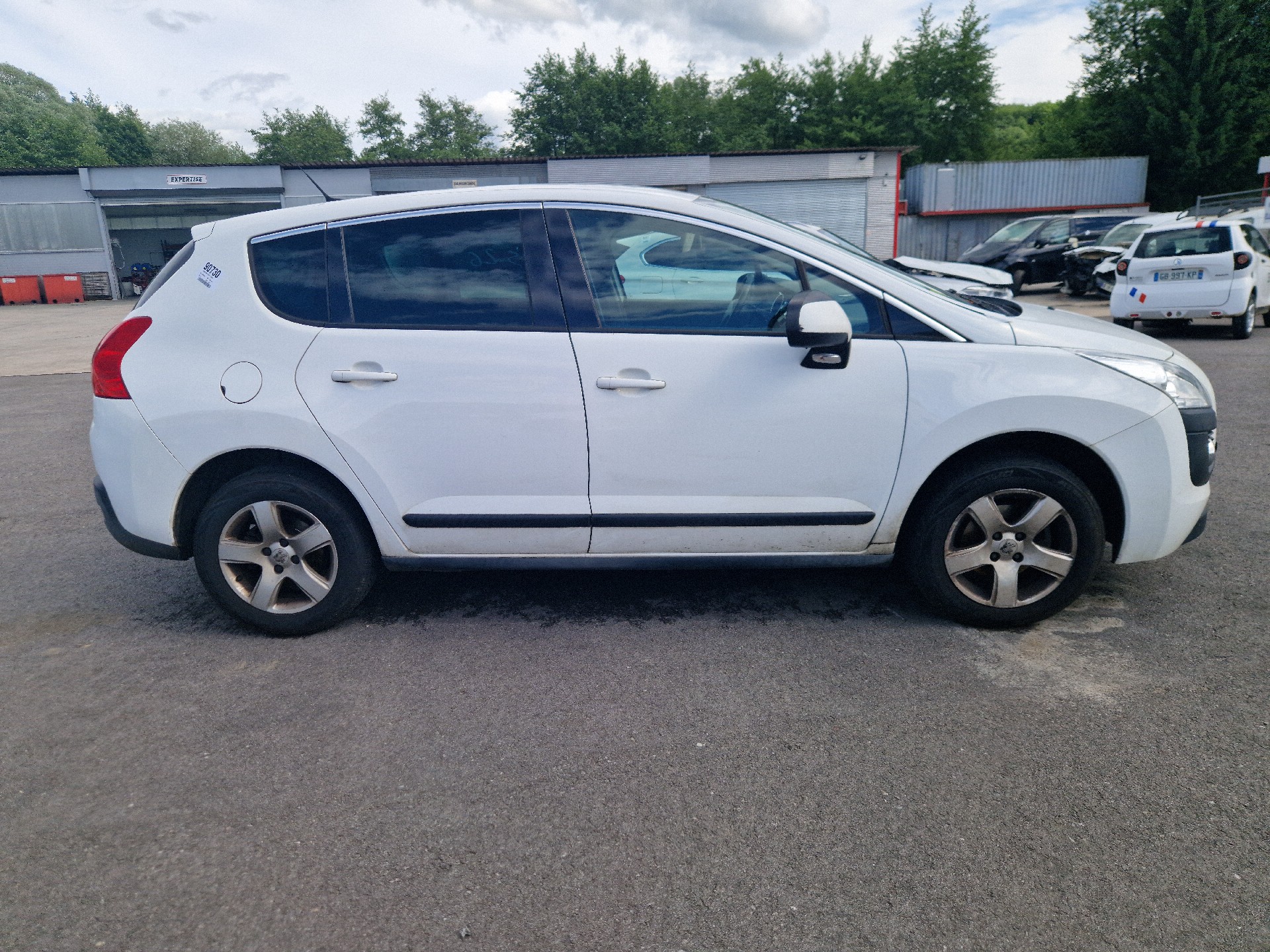 Baie de pare brise pour PEUGEOT 3008 1 PHASE 1 Baie de pare brise pour PEUGEOT 3008 1 PHASE 1