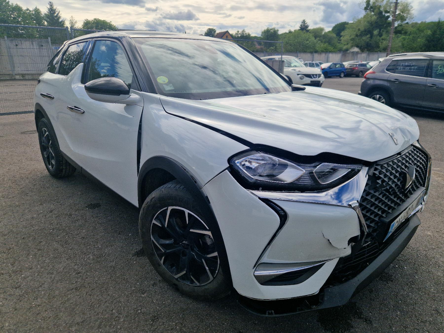 Appui tete avant pour DS DS3 CROSSBACK Appui tete avant pour DS DS3 CROSSBACK