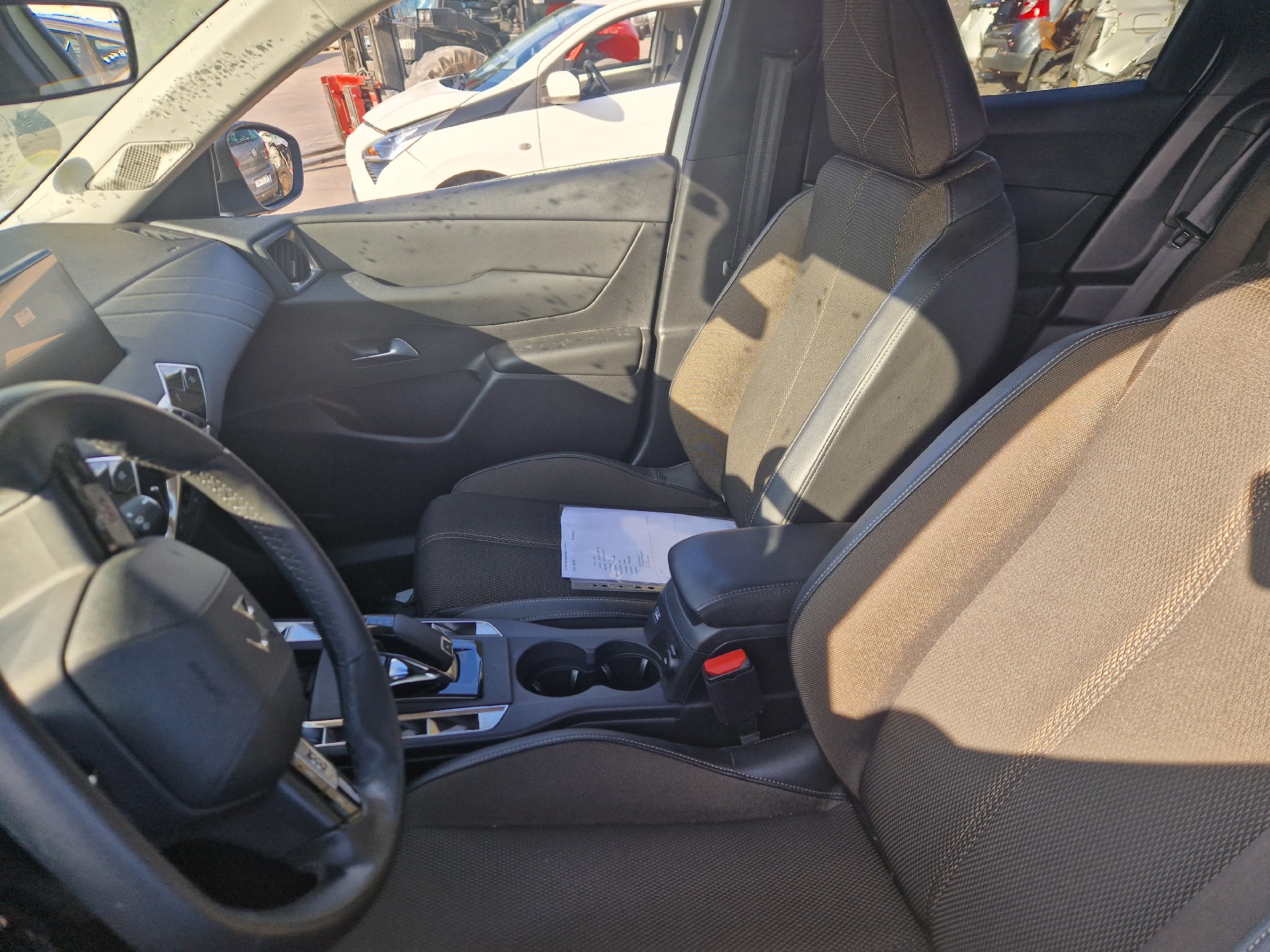 Appui tete avant pour DS DS3 CROSSBACK Appui tete avant pour DS DS3 CROSSBACK