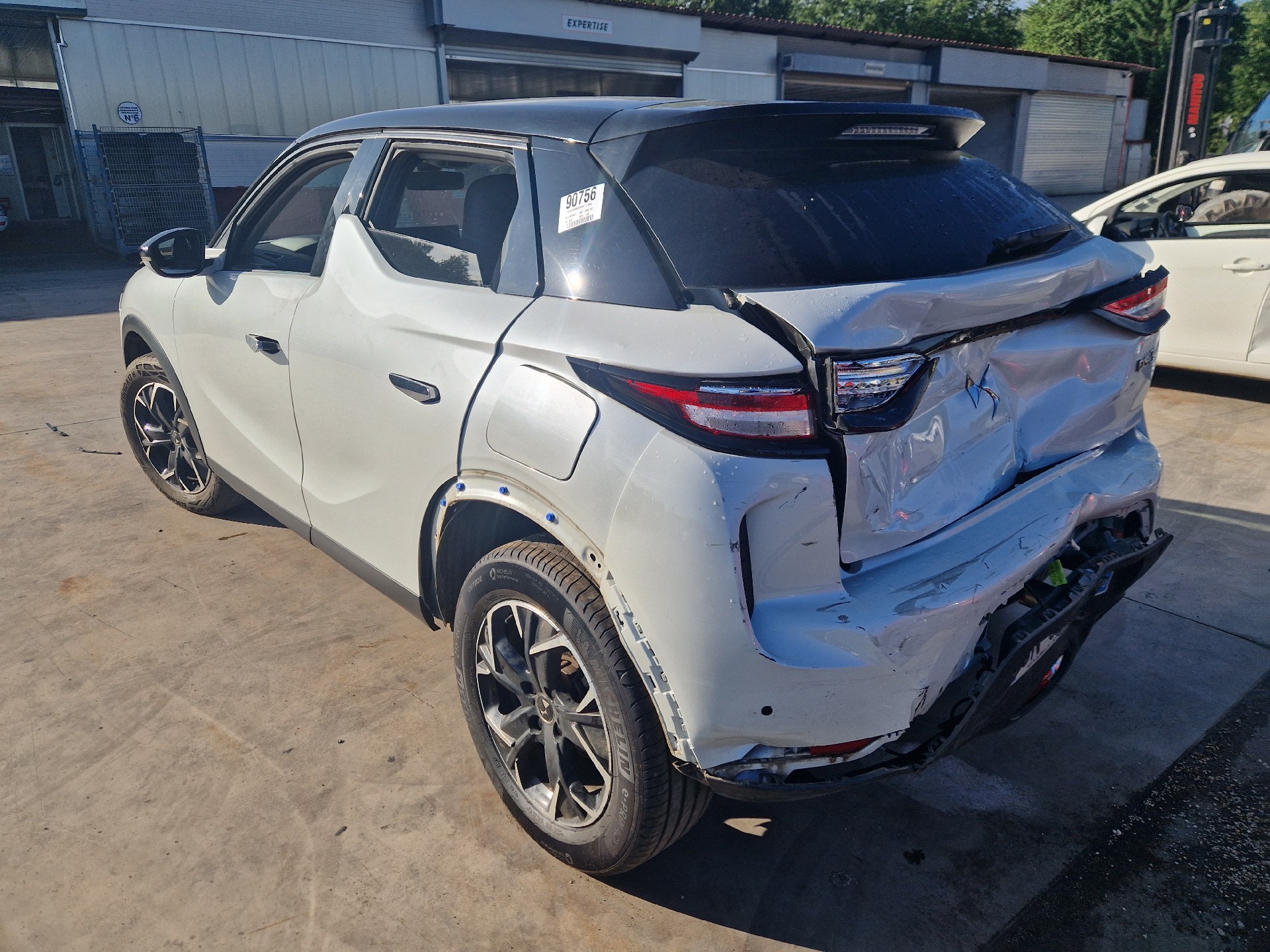 Appui tete avant pour DS DS3 CROSSBACK Appui tete avant pour DS DS3 CROSSBACK