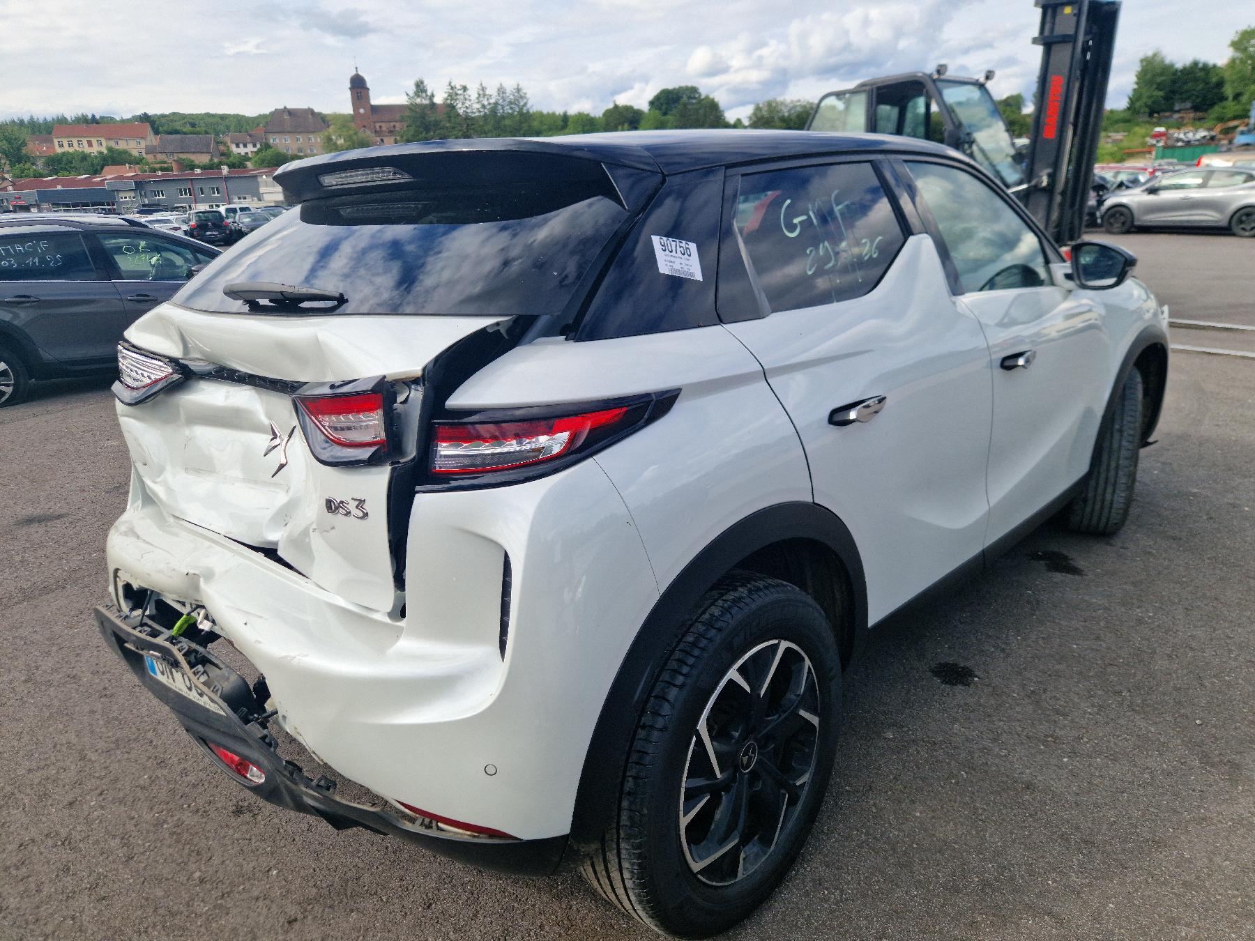 Appui tete avant pour DS DS3 CROSSBACK Appui tete avant pour DS DS3 CROSSBACK