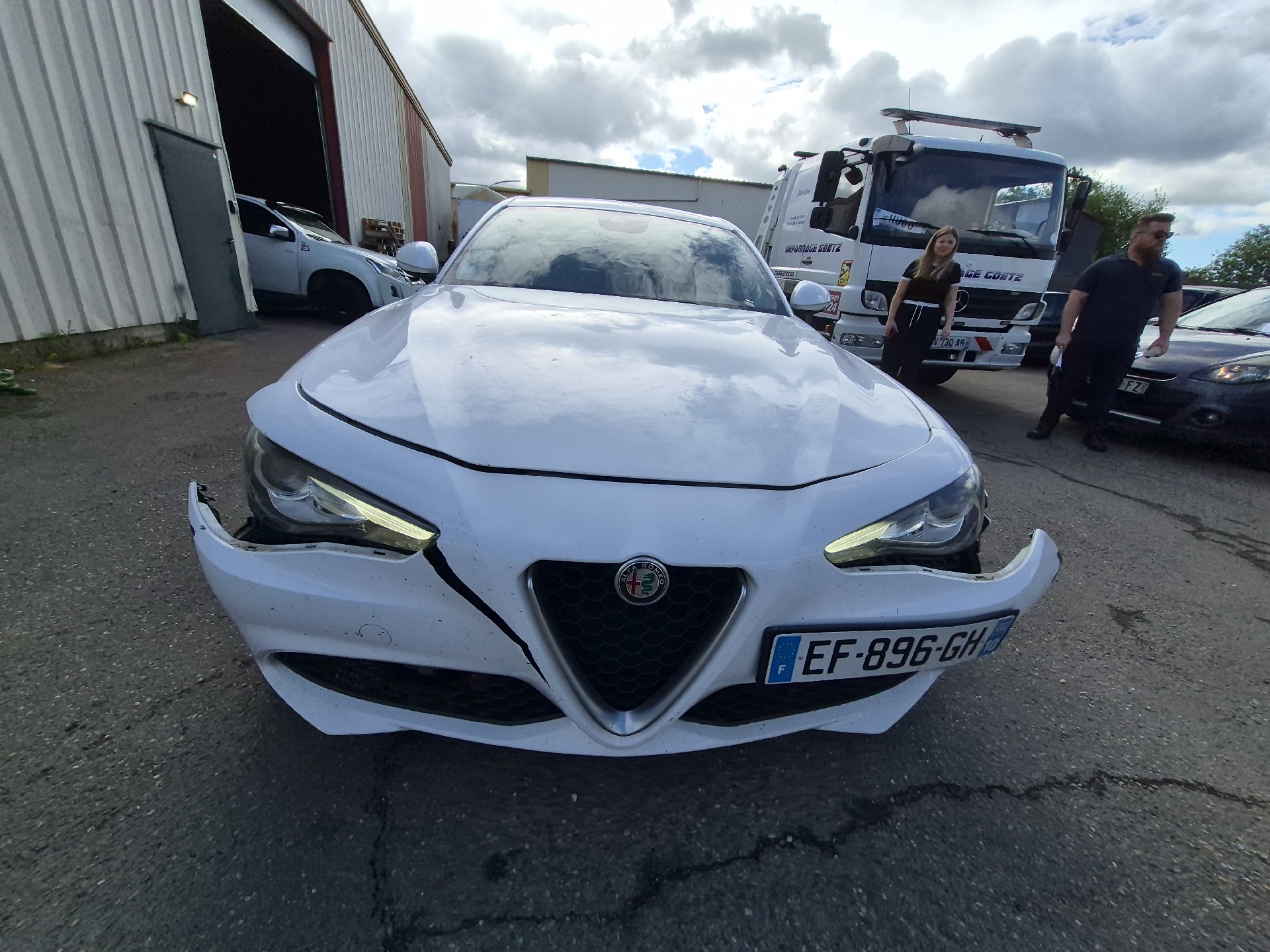 Pare choc arriere pour ALFA ROMEO GIULIA 2 PHASE 1 Pare choc arriere pour ALFA ROMEO GIULIA 2 PHASE 1