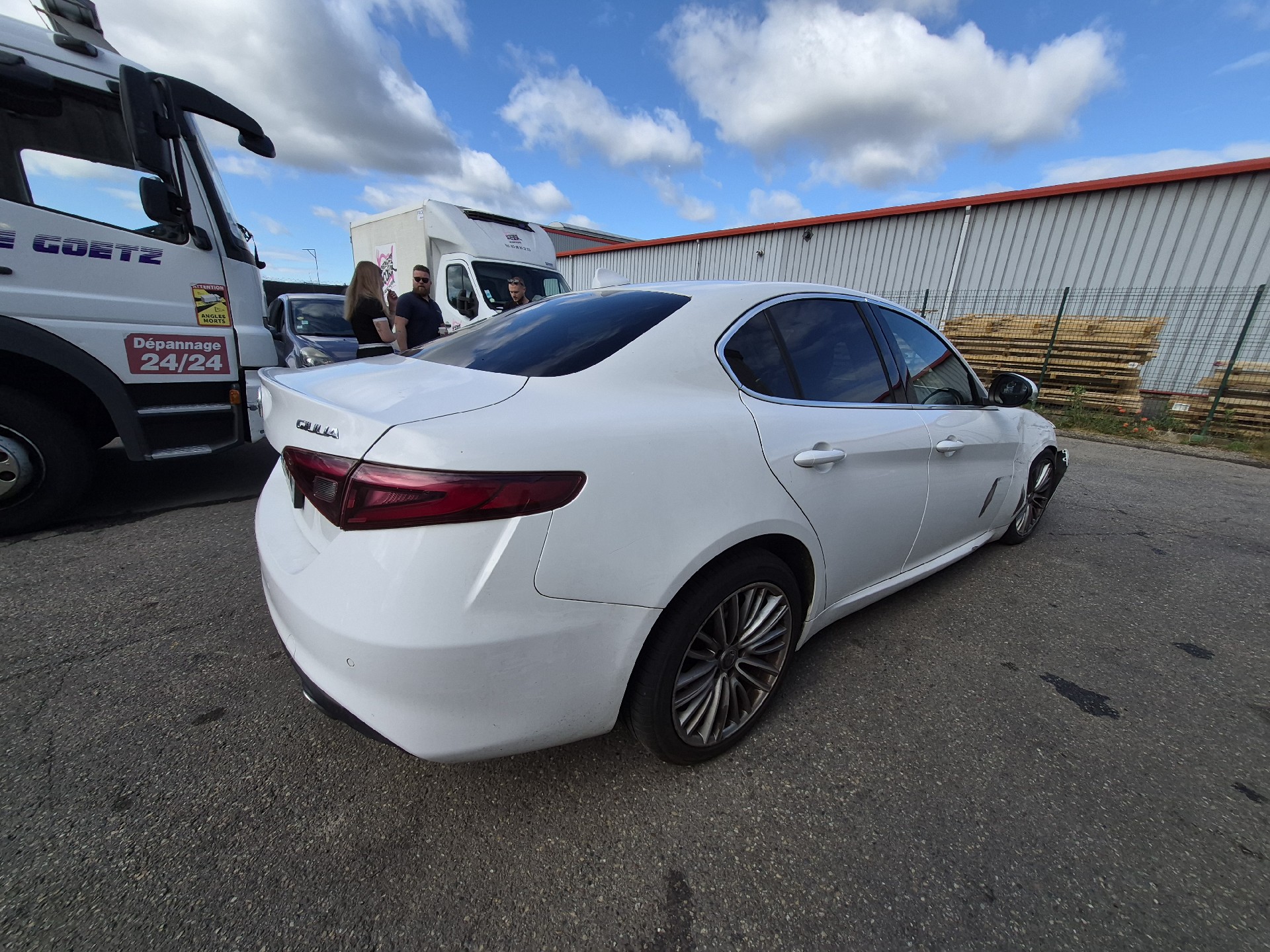 Pare choc arriere pour ALFA ROMEO GIULIA 2 PHASE 1 Pare choc arriere pour ALFA ROMEO GIULIA 2 PHASE 1
