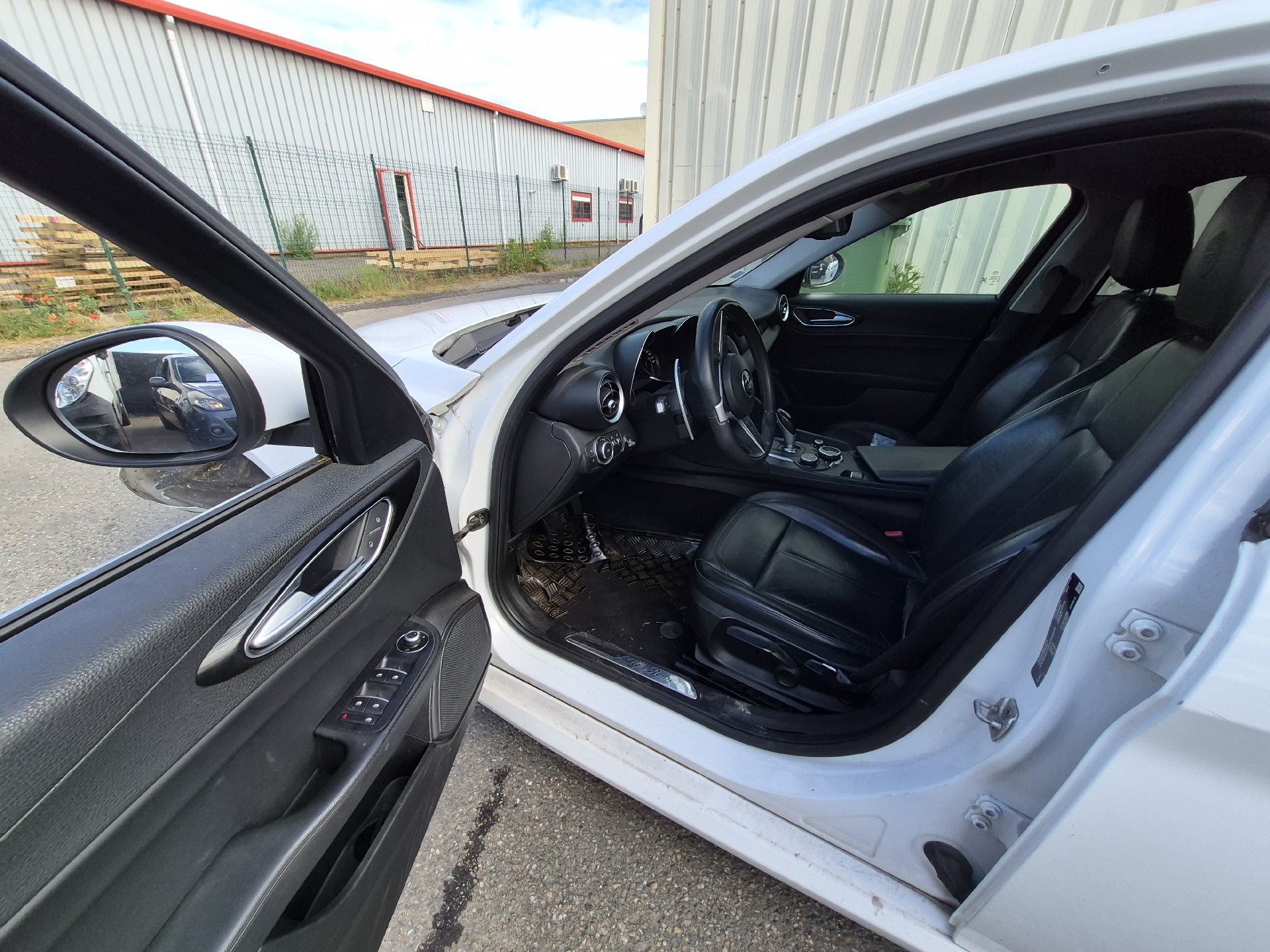 Pare choc arriere pour ALFA ROMEO GIULIA 2 PHASE 1 Pare choc arriere pour ALFA ROMEO GIULIA 2 PHASE 1