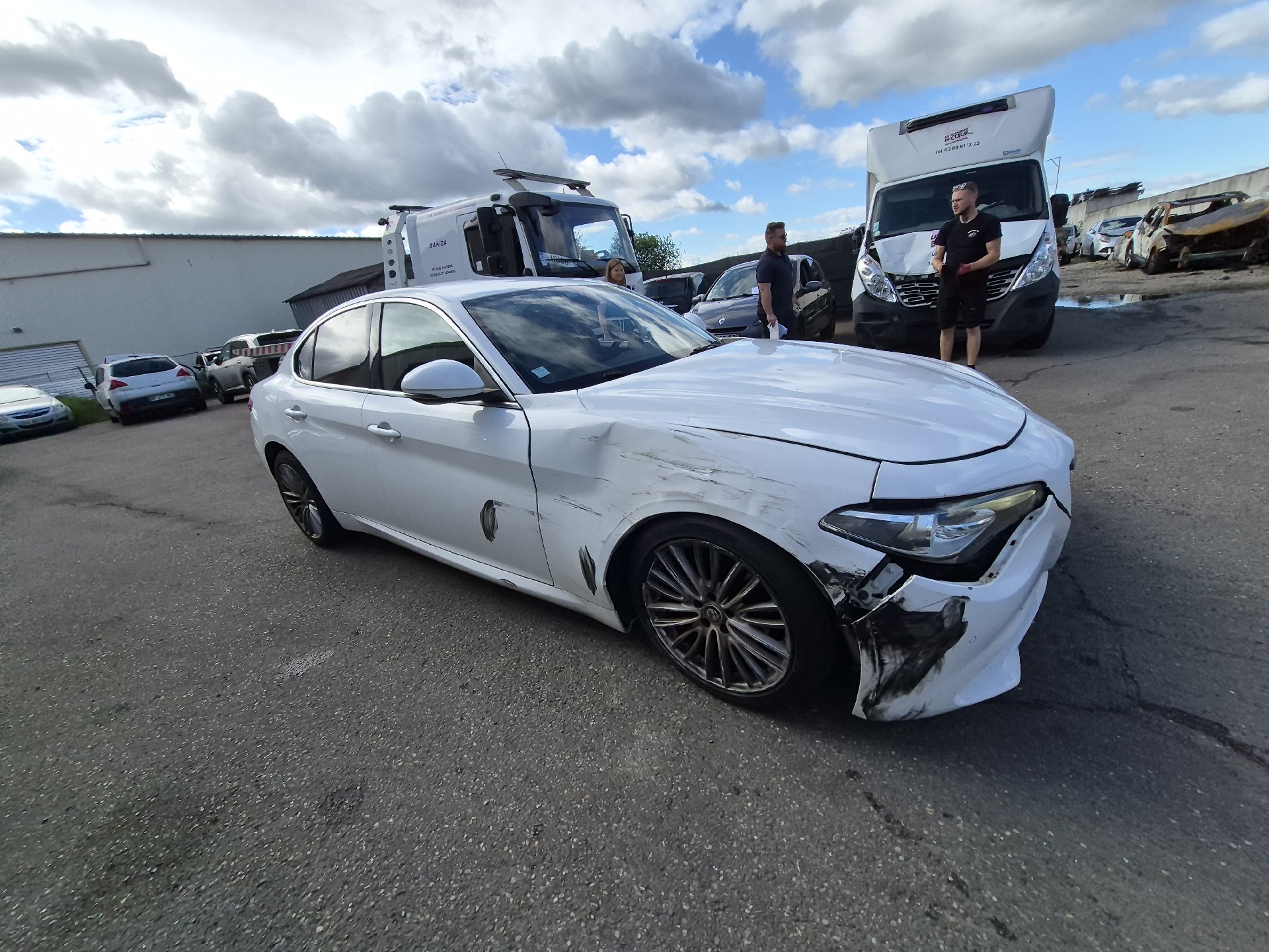 Pare choc arriere pour ALFA ROMEO GIULIA 2 PHASE 1 Pare choc arriere pour ALFA ROMEO GIULIA 2 PHASE 1