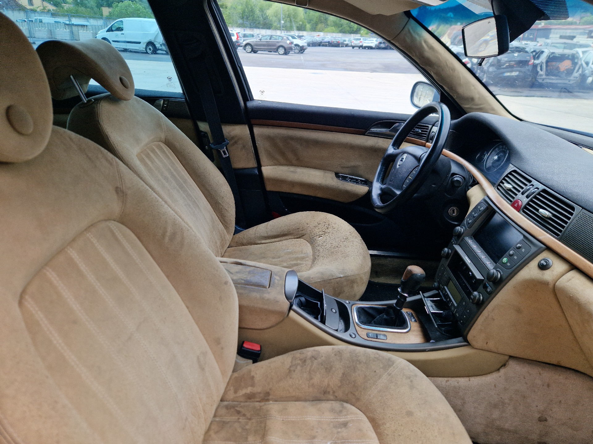 Aile avant droit pour LANCIA THESIS Aile avant droit pour LANCIA THESIS