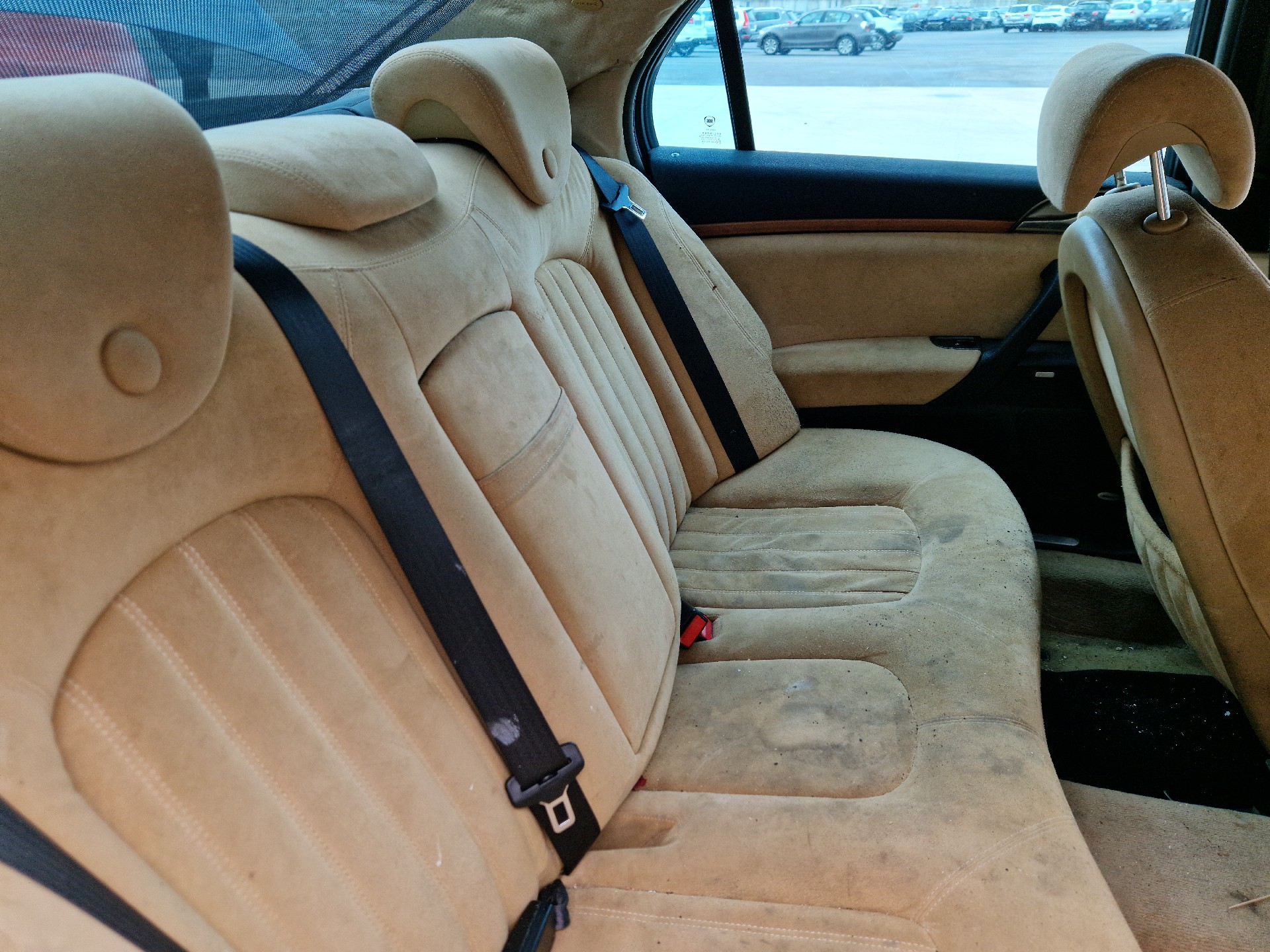 Aile avant droit pour LANCIA THESIS Aile avant droit pour LANCIA THESIS