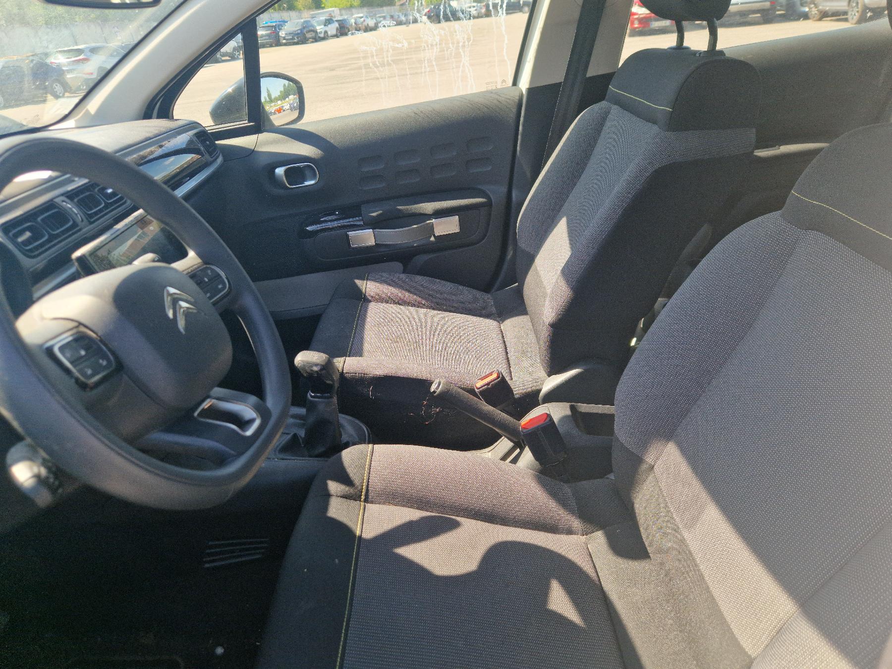 Porte avant droit pour CITROEN C3 3 PHASE 2 Porte avant droit pour CITROEN C3 3 PHASE 2