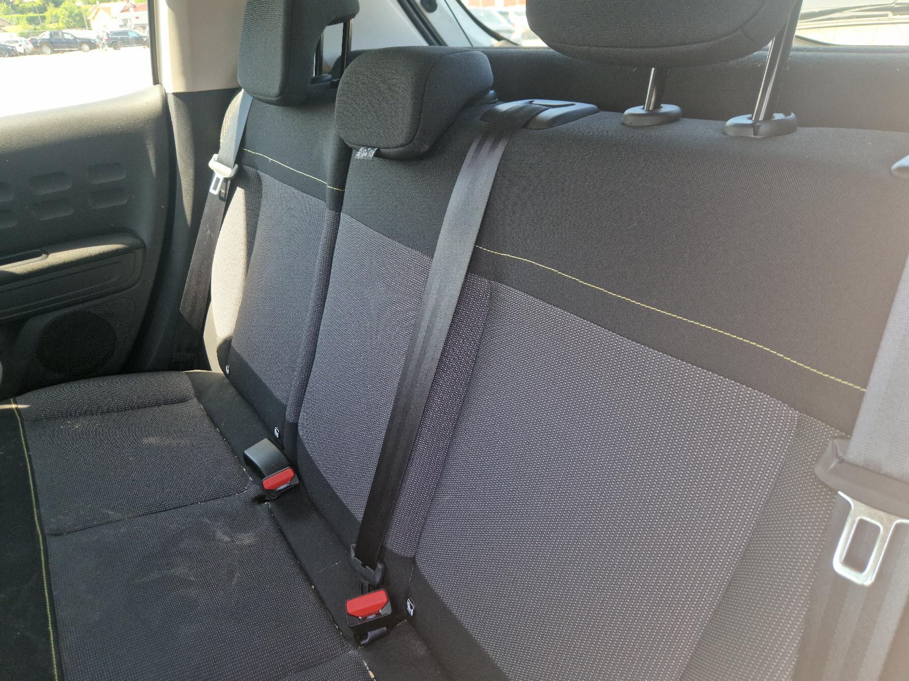 Porte avant droit pour CITROEN C3 3 PHASE 2 Porte avant droit pour CITROEN C3 3 PHASE 2