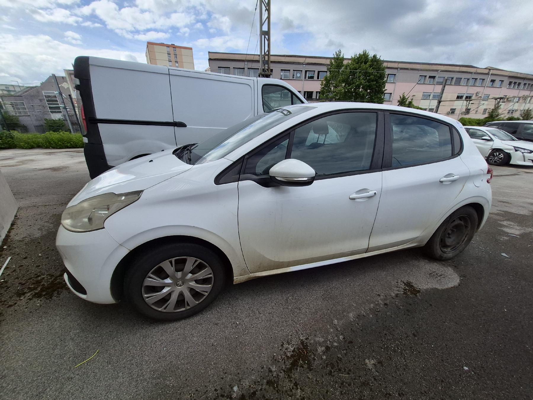 Optique avant principal gauche (feux)(phare) pour PEUGEOT 208 Optique avant principal gauche (feux)(phare) pour PEUGEOT 208