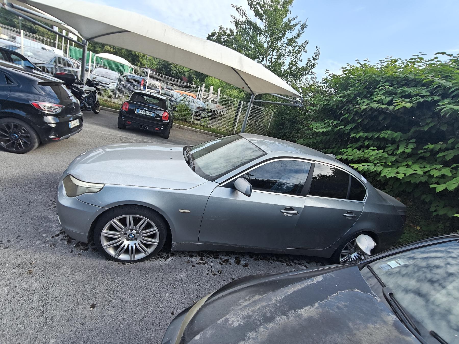 Pare choc avant pour BMW SERIE 5 E60 PHASE 2 Pare choc avant pour BMW SERIE 5 E60 PHASE 2