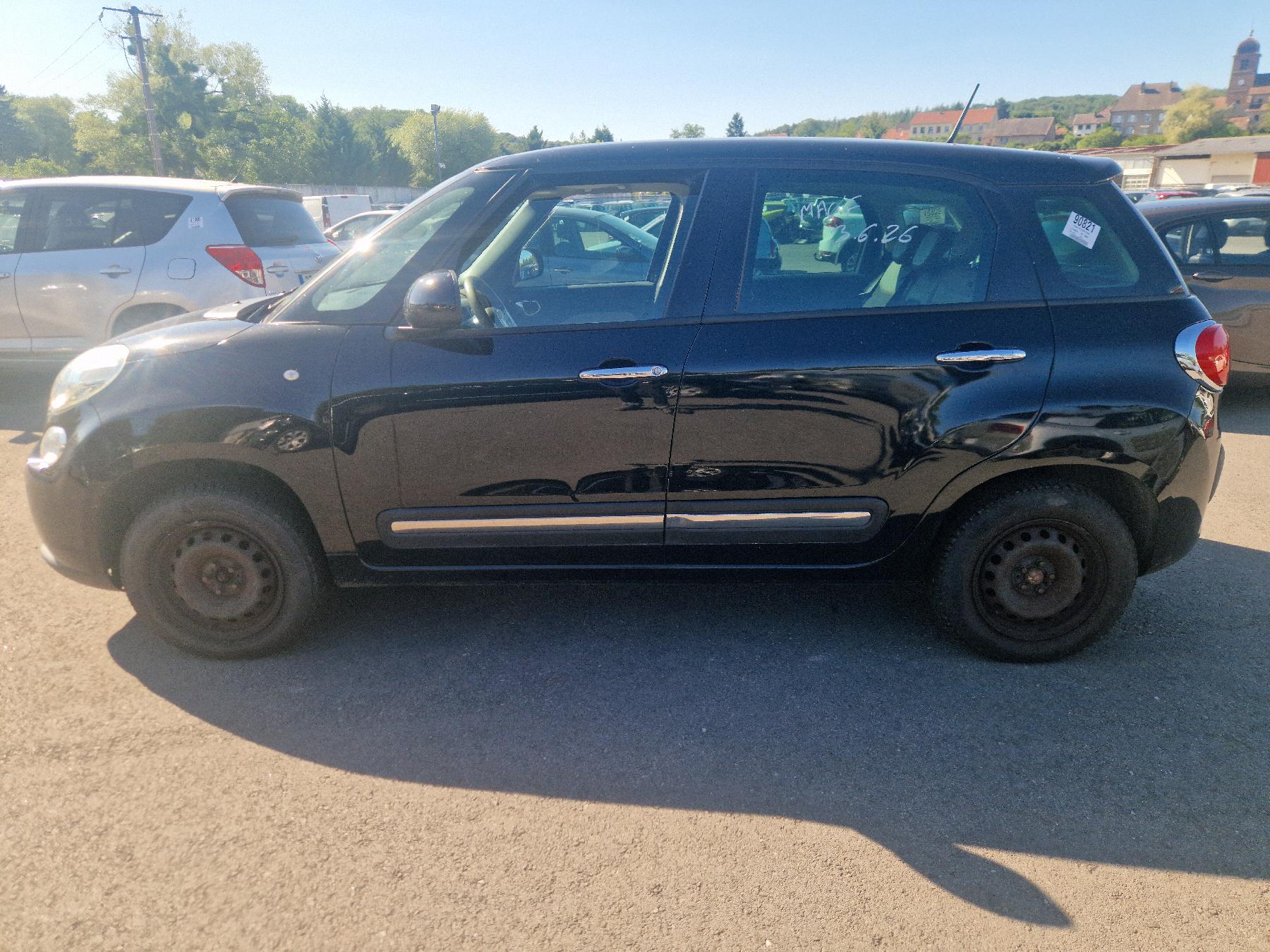Pare choc avant pour FIAT 500L PHASE 2 Pare choc avant pour FIAT 500L PHASE 2