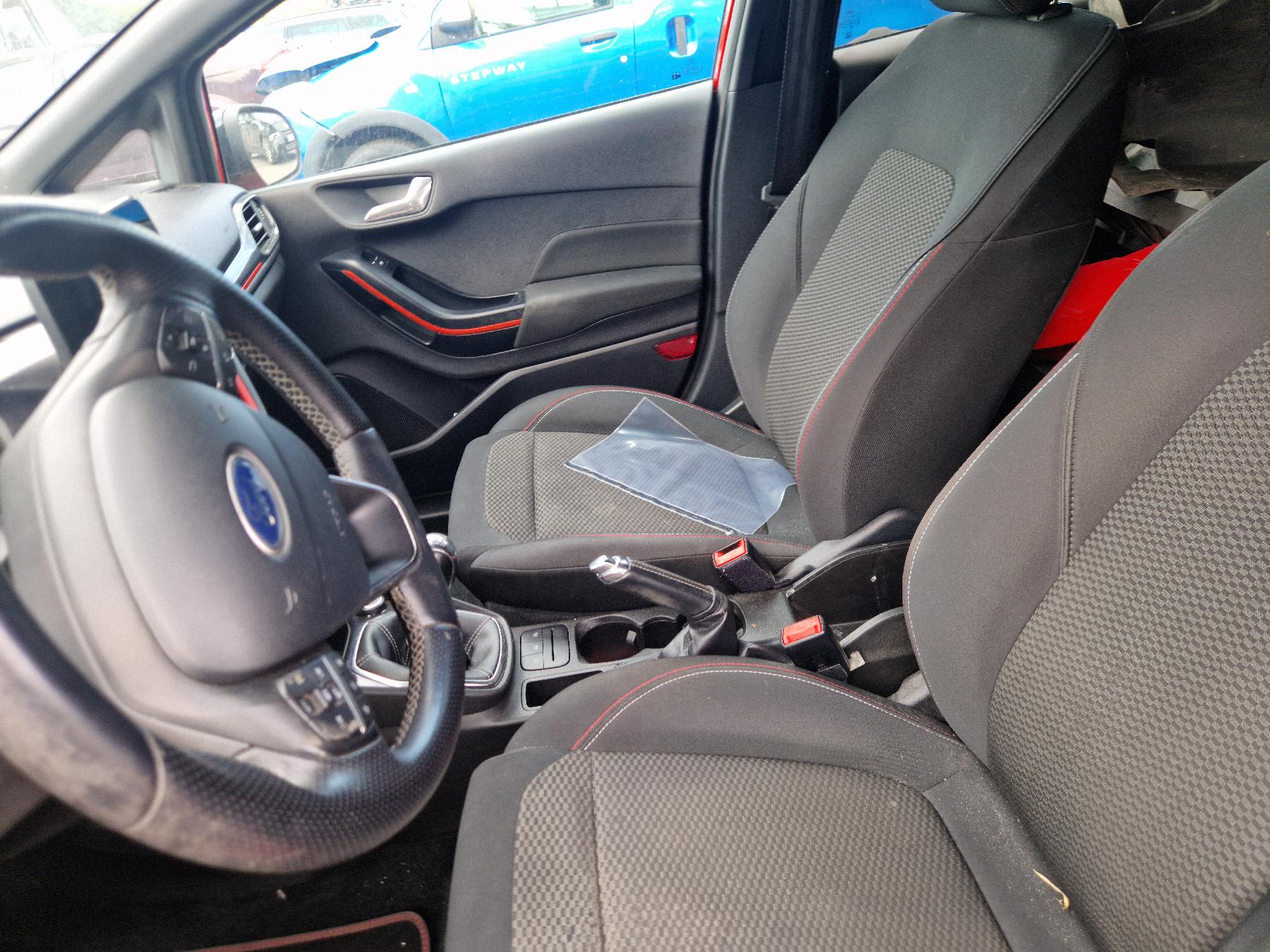 GPS pour FORD FIESTA 7 PHASE 1 GPS pour FORD FIESTA 7 PHASE 1