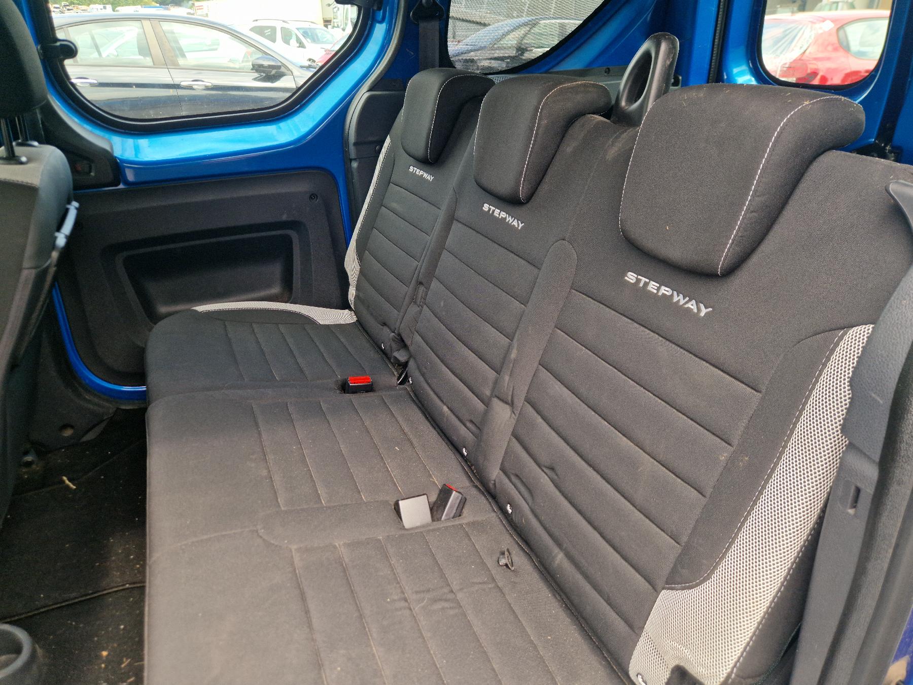 Porte laterale gauche pour DACIA DOKKER PHASE 2 Porte laterale gauche pour DACIA DOKKER PHASE 2