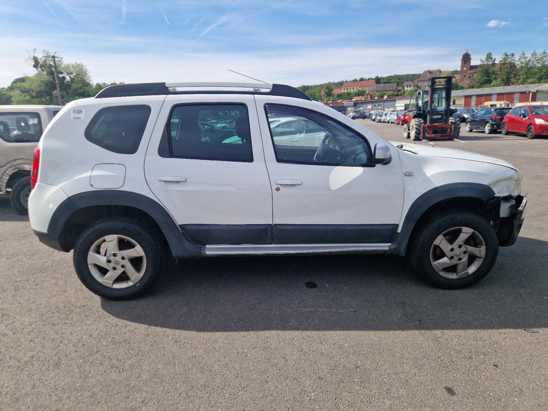 Extension d'aile arriere droit pour DACIA DUSTER 1 PHASE 1 Extension d'aile arriere droit pour DACIA DUSTER 1 PHASE 1