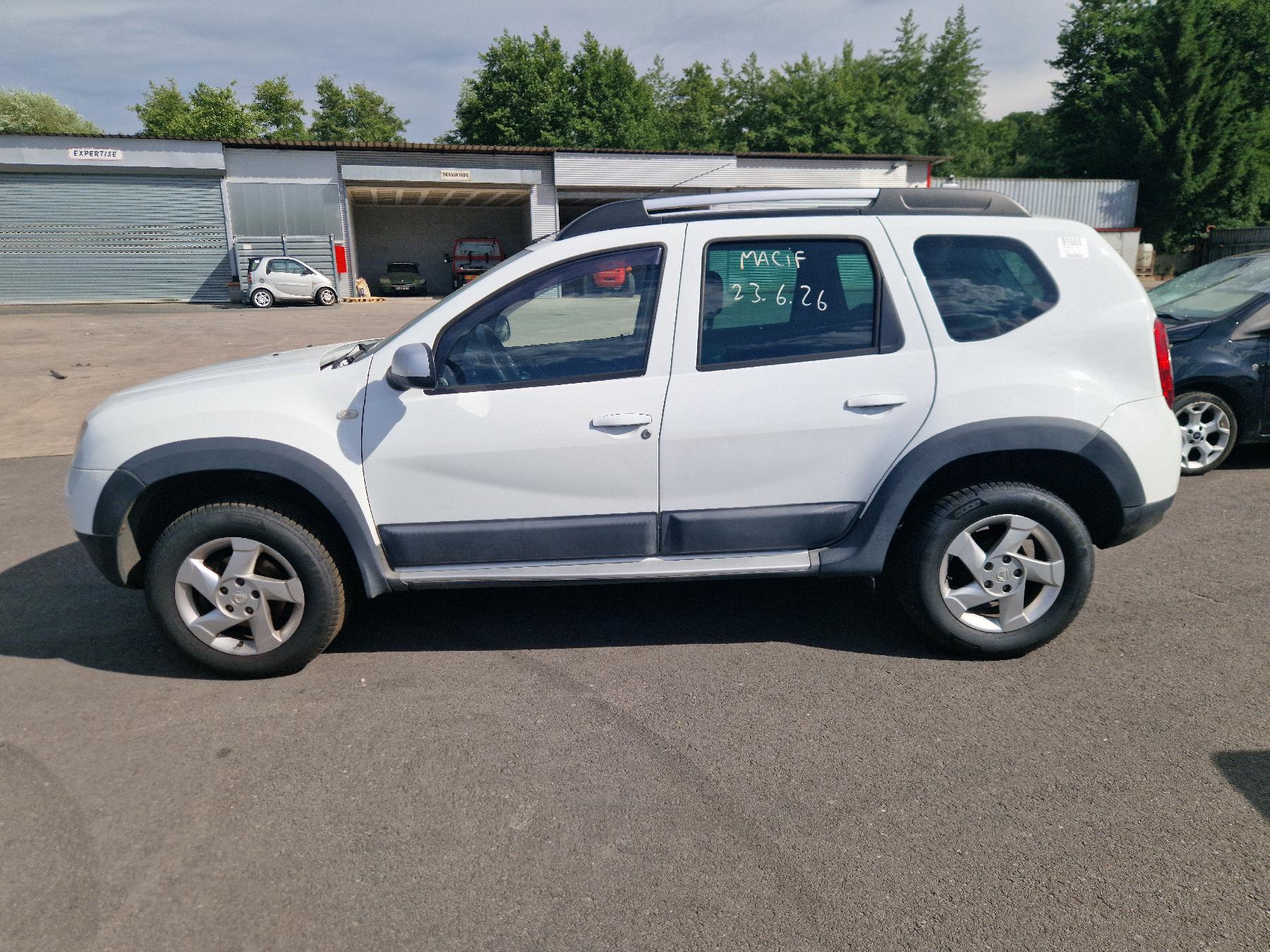 Extension d'aile arriere droit pour DACIA DUSTER 1 PHASE 1 Extension d'aile arriere droit pour DACIA DUSTER 1 PHASE 1