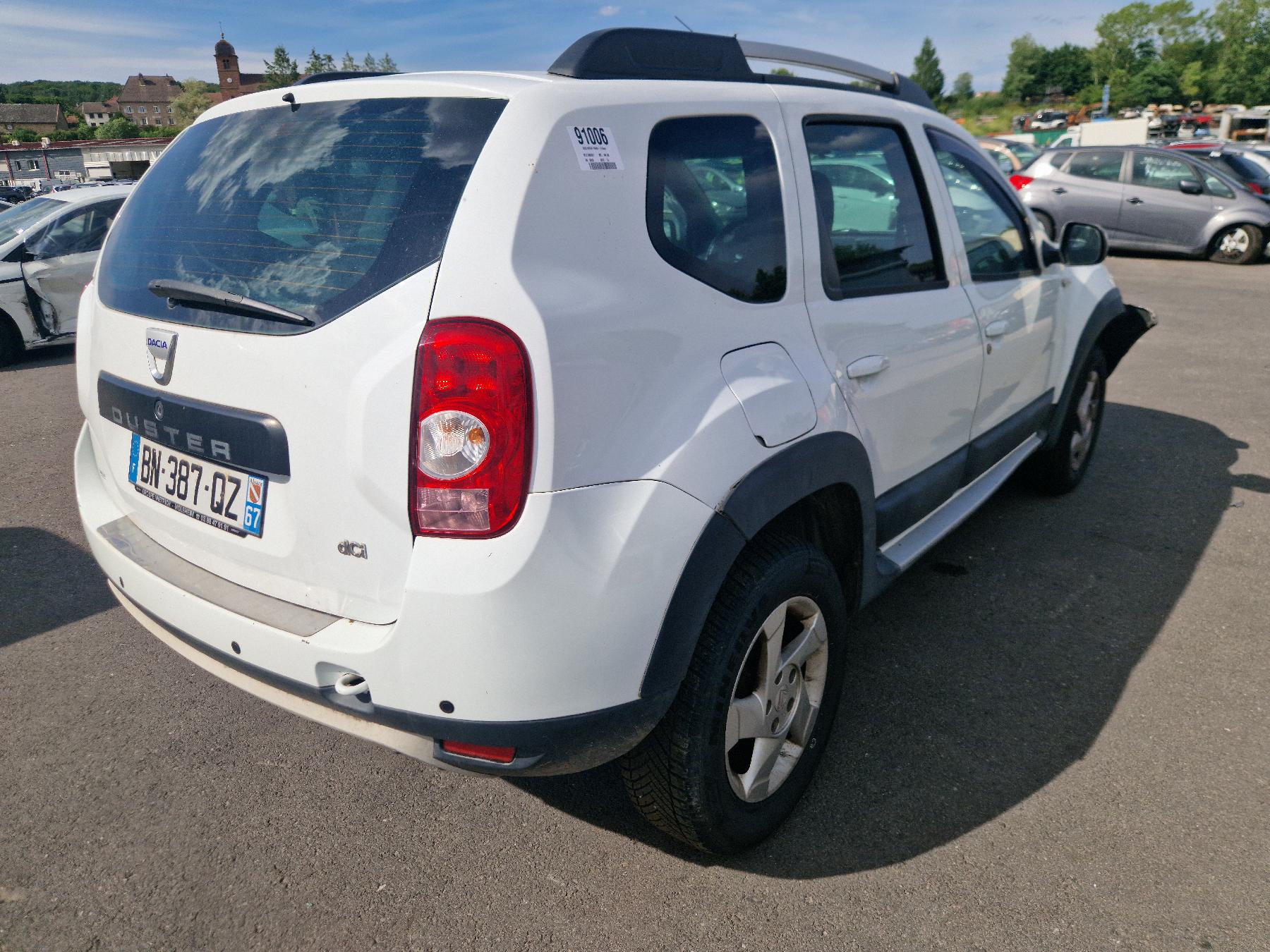 Extension d'aile arriere droit pour DACIA DUSTER 1 PHASE 1 Extension d'aile arriere droit pour DACIA DUSTER 1 PHASE 1