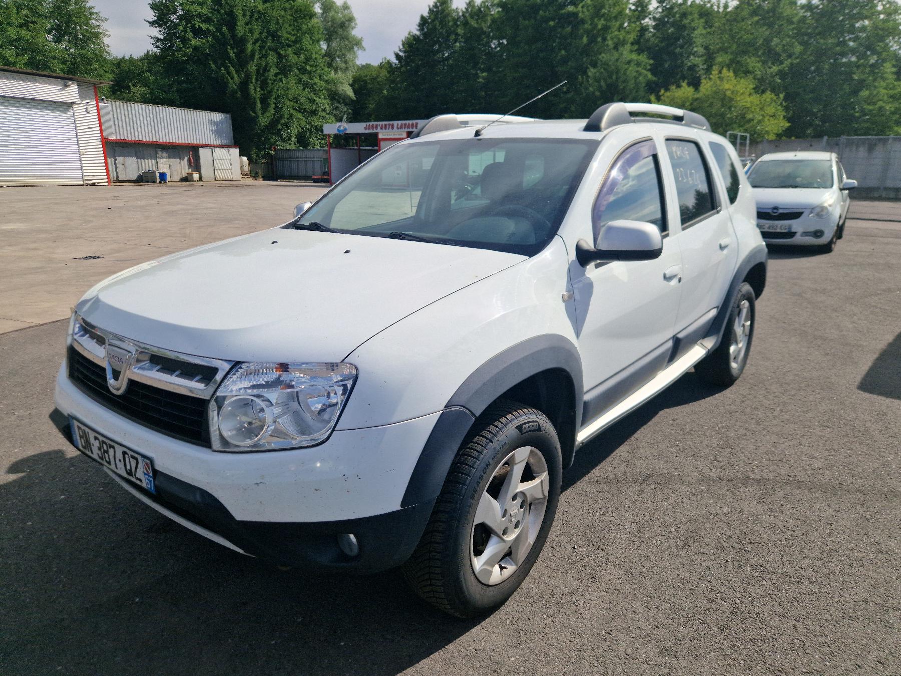 Extension d'aile arriere droit pour DACIA DUSTER 1 PHASE 1 Extension d'aile arriere droit pour DACIA DUSTER 1 PHASE 1