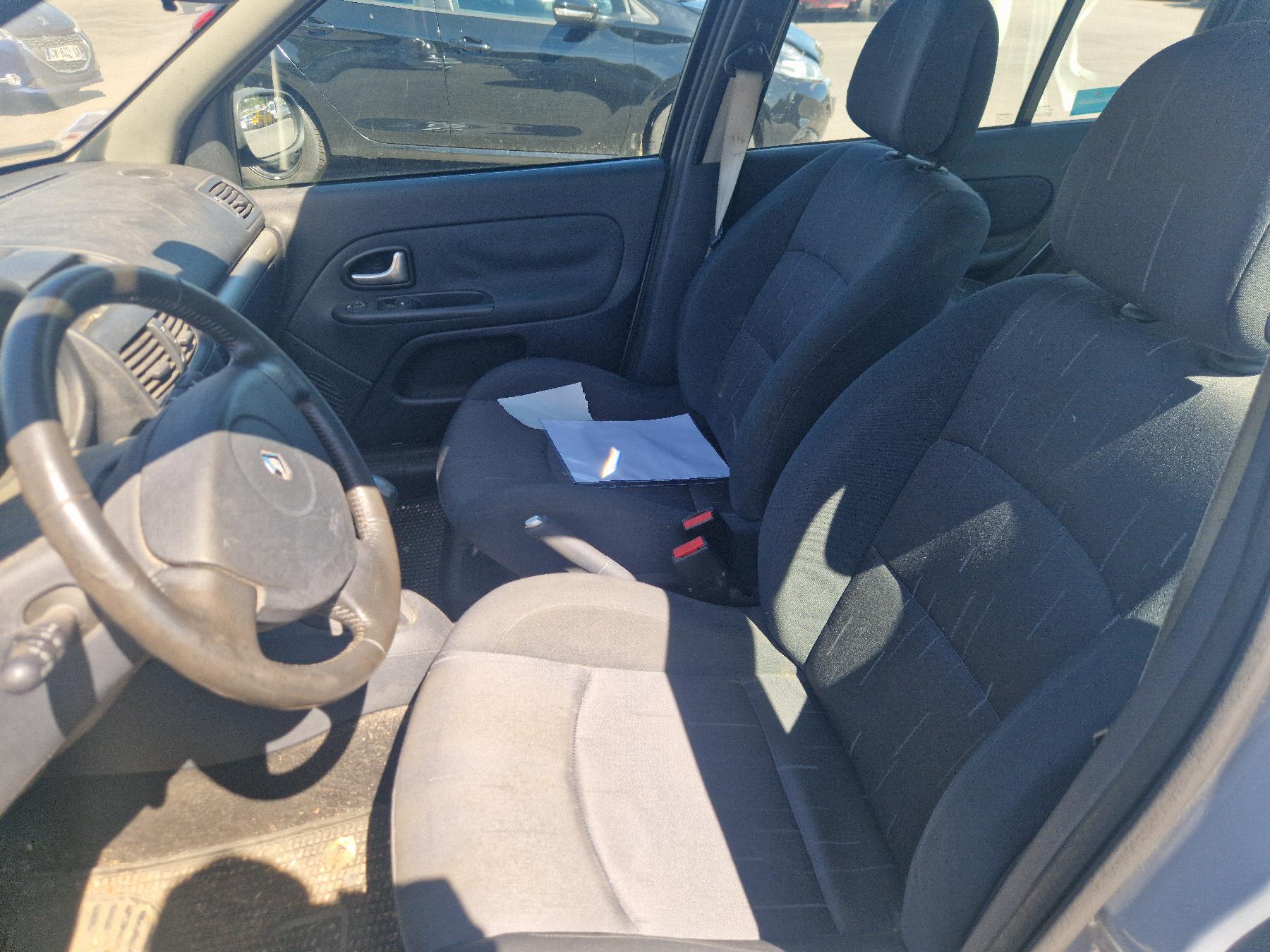 Optique avant principal droit (feux)(phare) pour RENAULT CLIO 2 PHASE 2 Optique avant principal droit (feux)(phare) pour RENAULT CLIO 2 PHASE 2