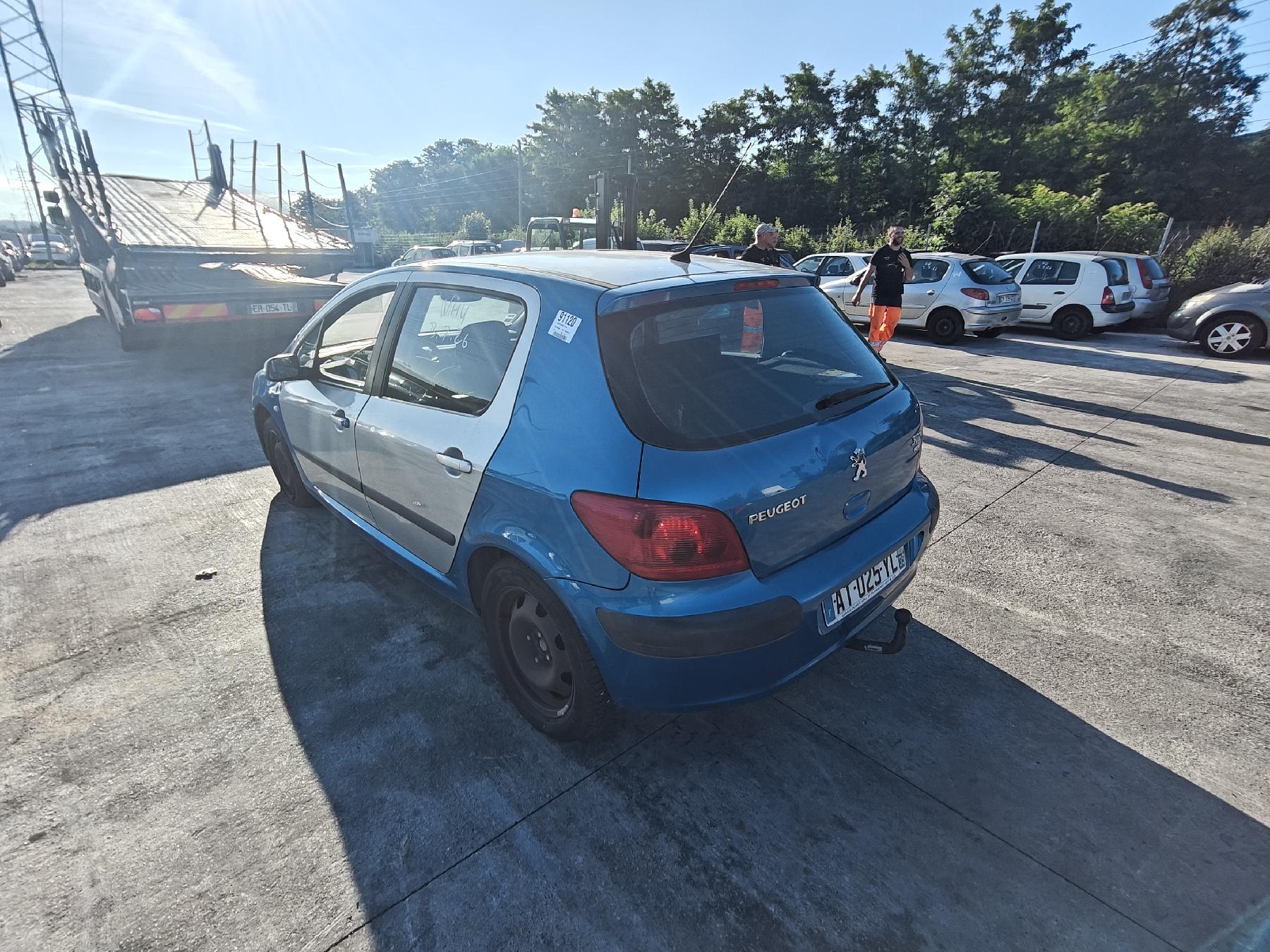 Feu arriere principal droit (feux) pour PEUGEOT 307 PHASE 1 Feu arriere principal droit (feux) pour PEUGEOT 307 PHASE 1
