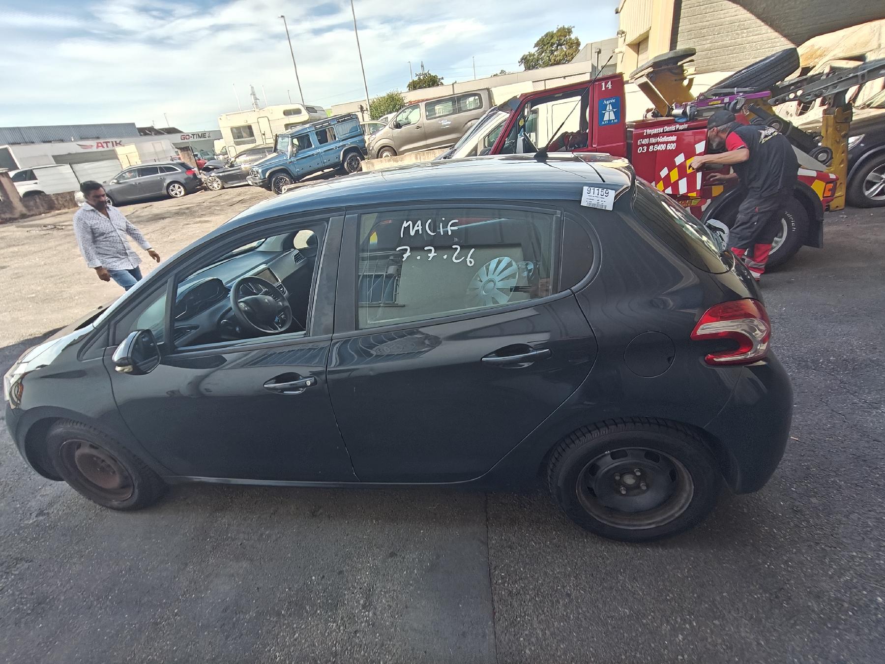 Aile avant droit pour PEUGEOT 208 1 PHASE 2 Aile avant droit pour PEUGEOT 208 1 PHASE 2