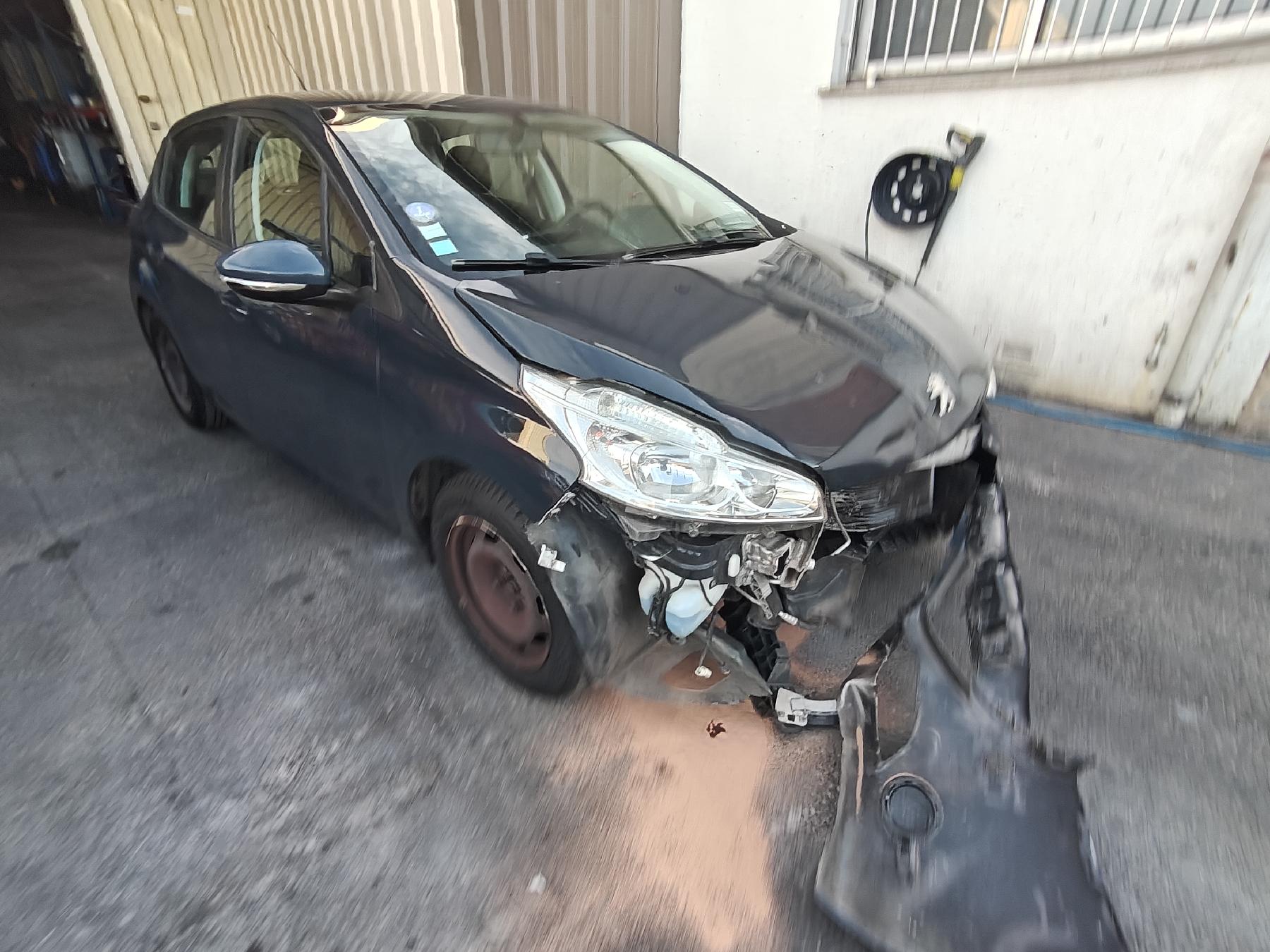 Aile avant droit pour PEUGEOT 208 1 PHASE 2 Aile avant droit pour PEUGEOT 208 1 PHASE 2