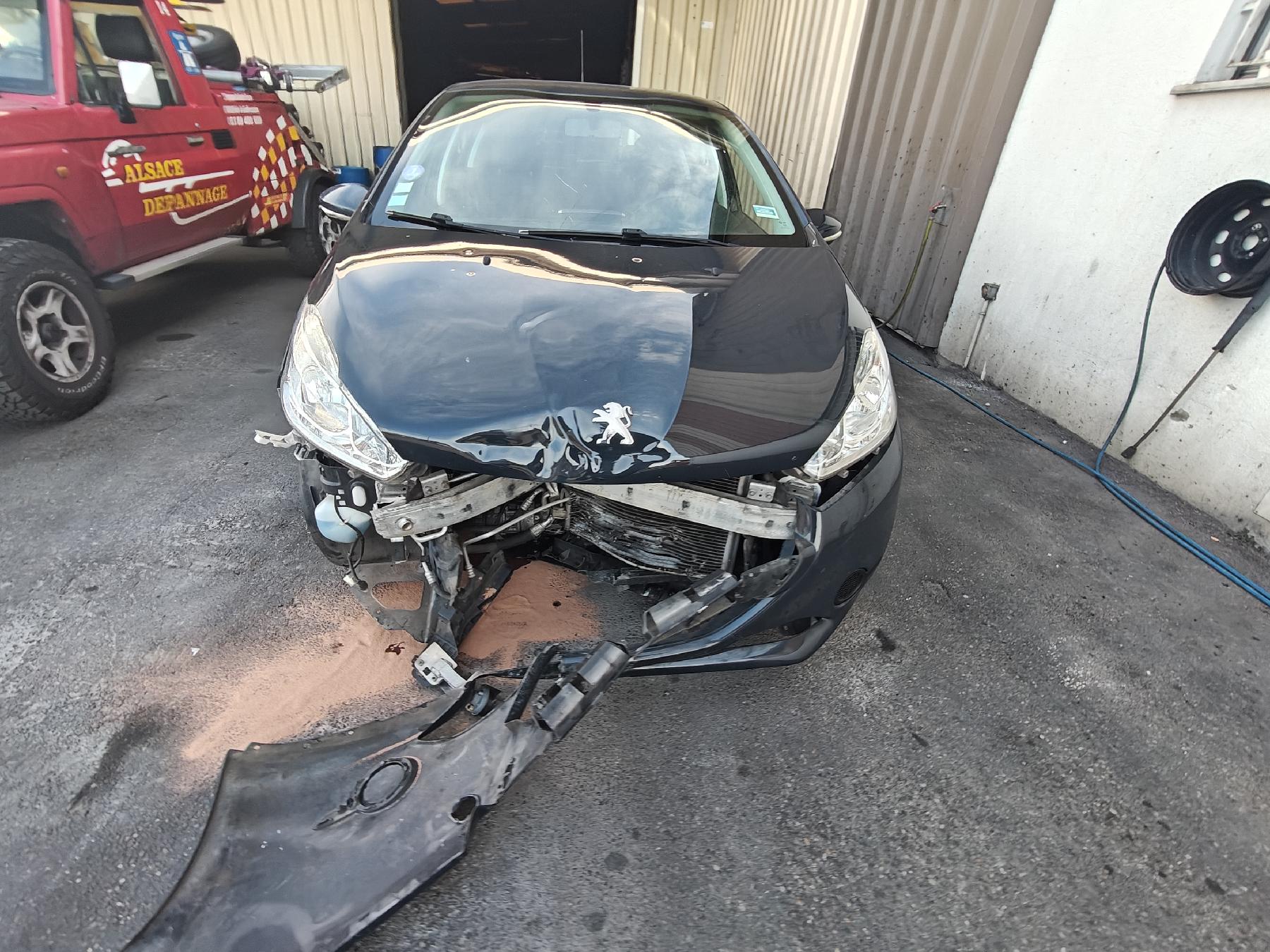 Aile avant droit pour PEUGEOT 208 1 PHASE 2 Aile avant droit pour PEUGEOT 208 1 PHASE 2