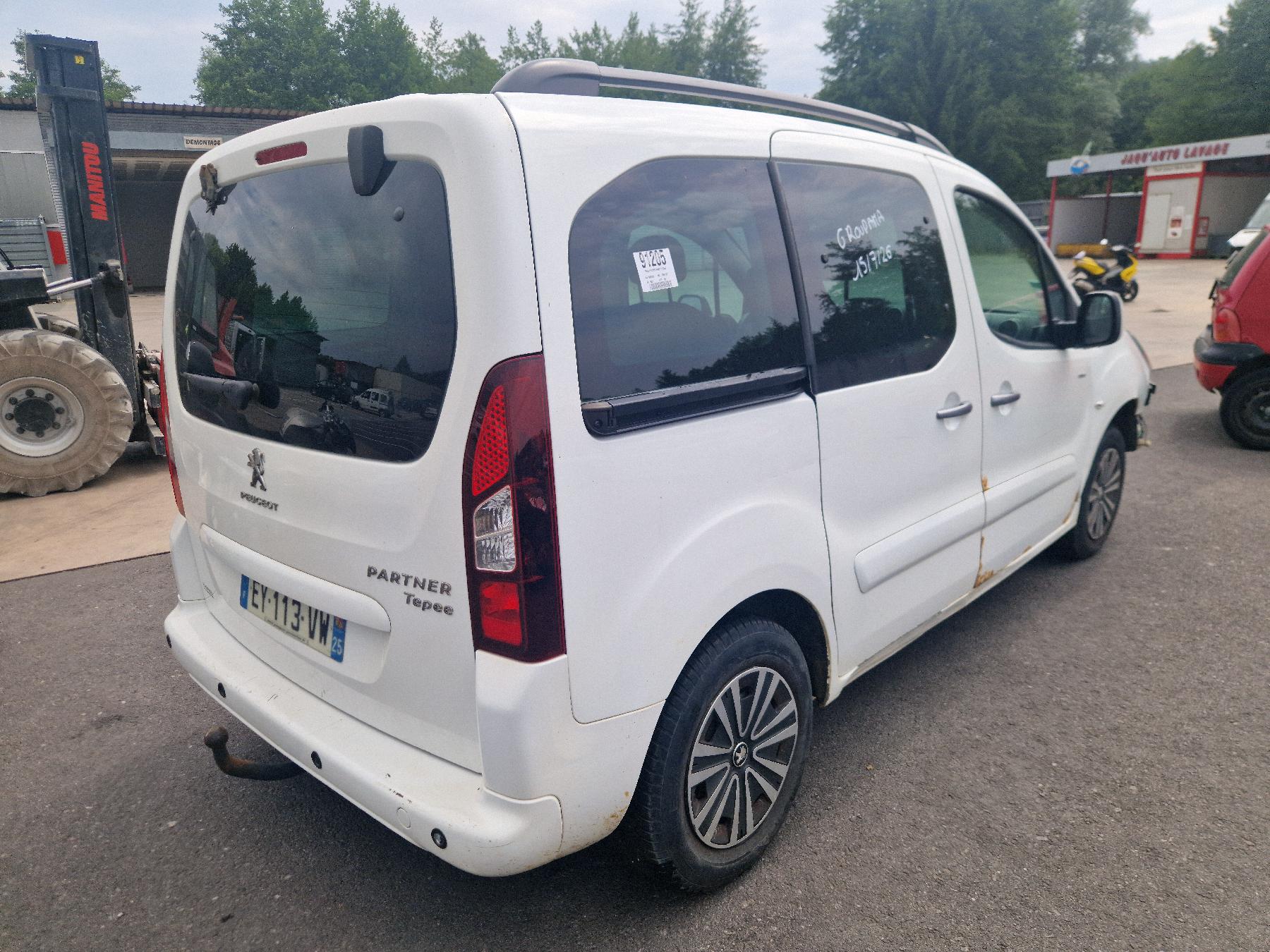Feu arriere principal gauche (feux) pour PEUGEOT PARTNER 2 PHASE 3 Feu arriere principal gauche (feux) pour PEUGEOT PARTNER 2 PHASE 3