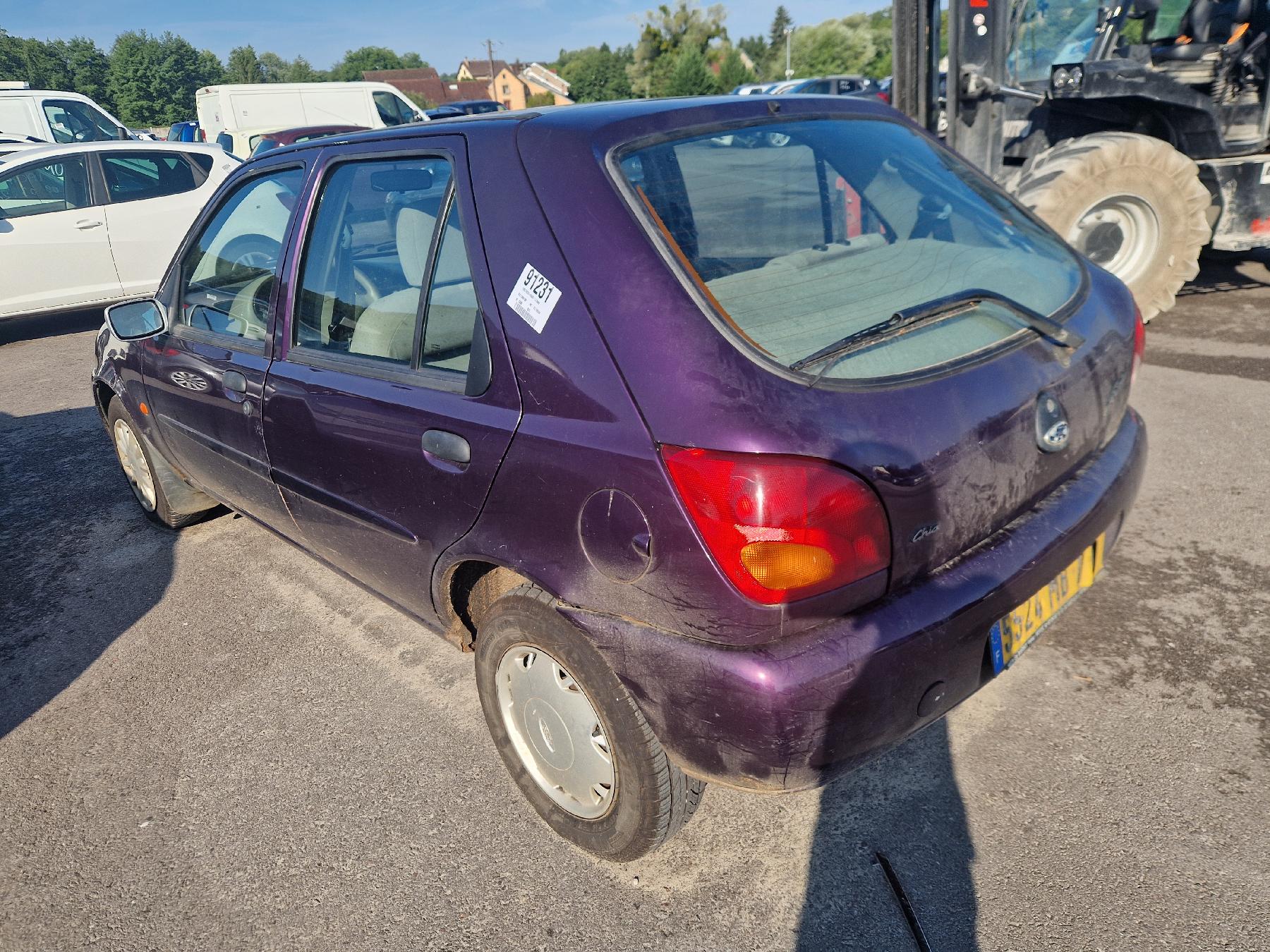 Pare choc avant pour FORD FIESTA 4 PHASE 1 Pare choc avant pour FORD FIESTA 4 PHASE 1