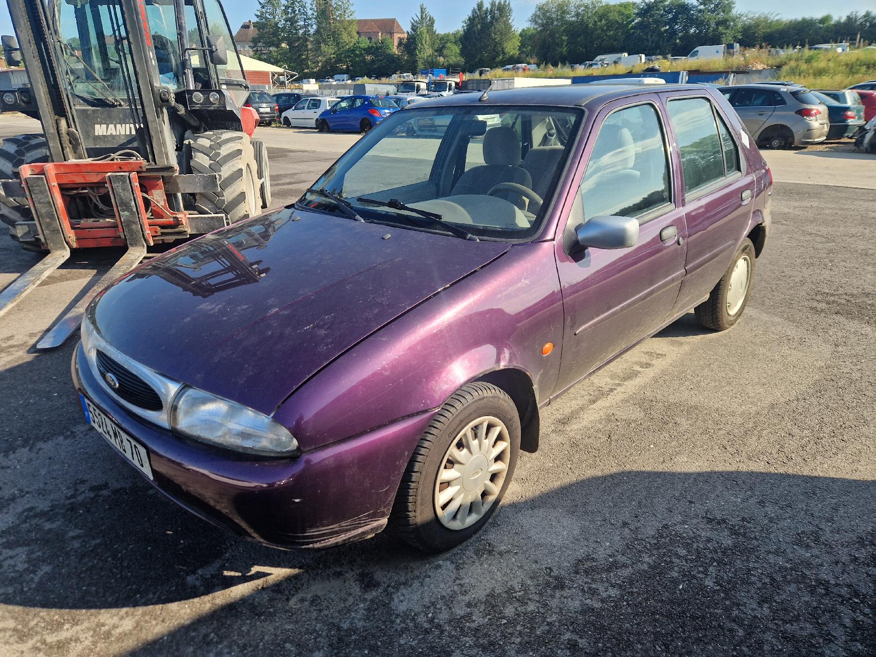 Pare choc avant pour FORD FIESTA 4 PHASE 1 Pare choc avant pour FORD FIESTA 4 PHASE 1