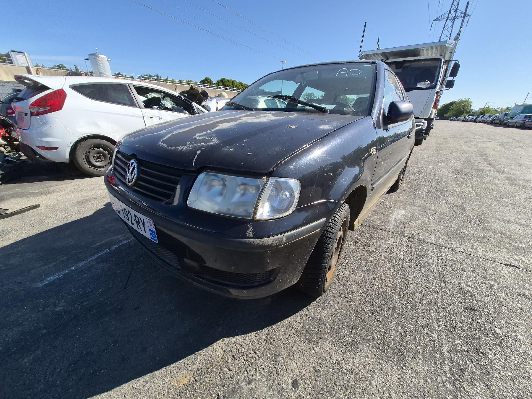 Feu arriere principal droit (feux) pour VOLKSWAGEN POLO 3 PHASE 2 Feu arriere principal droit (feux) pour VOLKSWAGEN POLO 3 PHASE 2