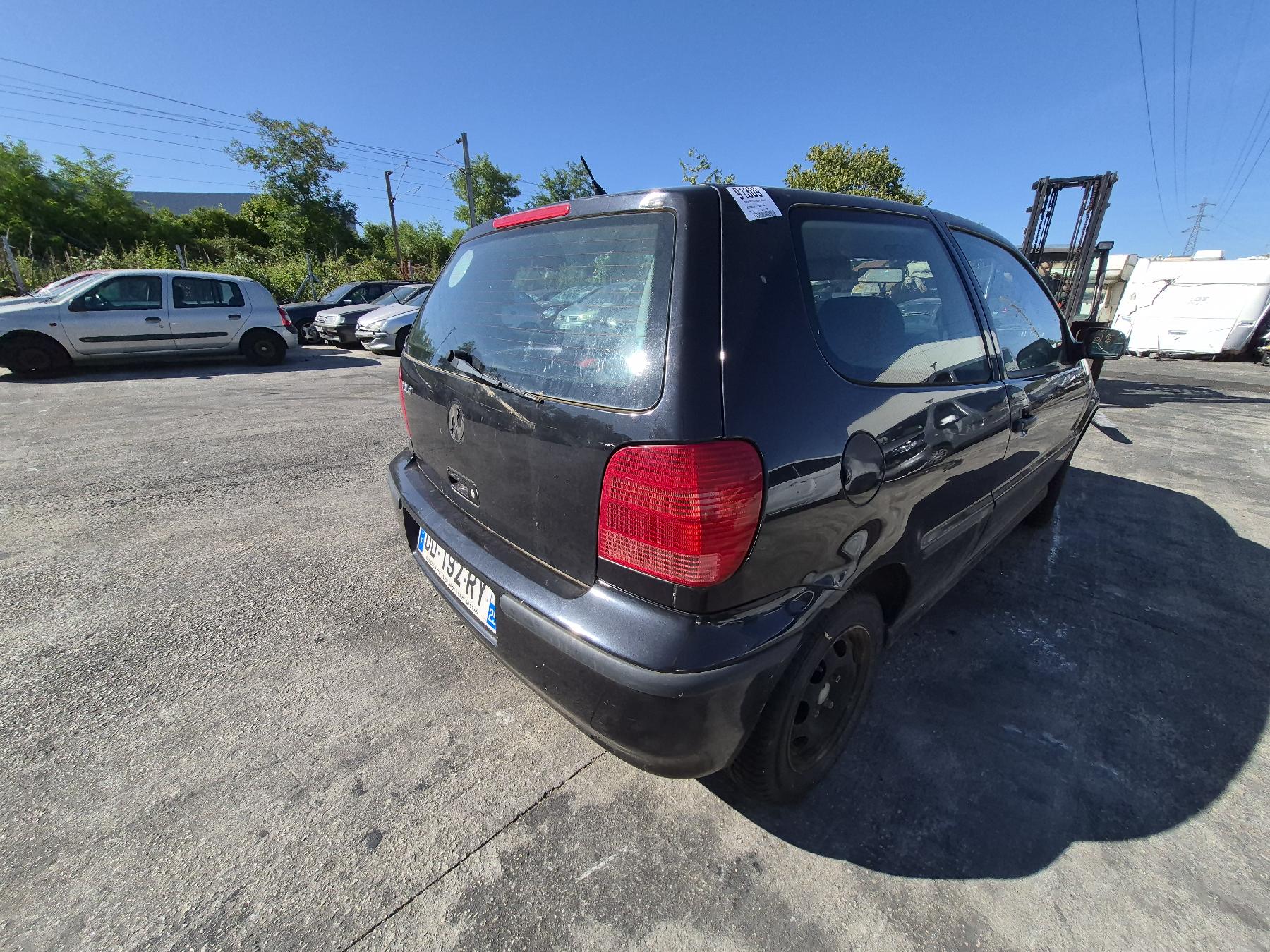 Feu arriere principal droit (feux) pour VOLKSWAGEN POLO 3 PHASE 2 Feu arriere principal droit (feux) pour VOLKSWAGEN POLO 3 PHASE 2