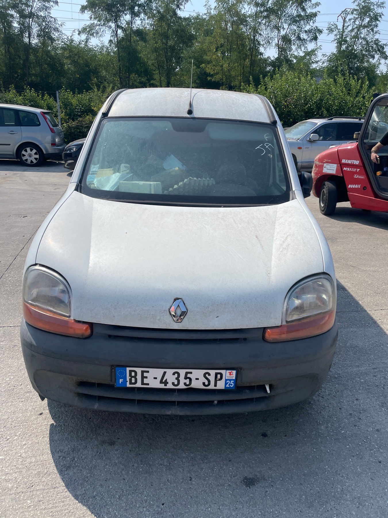 Aile avant gauche pour RENAULT KANGOO 1 PHASE 1 Aile avant gauche pour RENAULT KANGOO 1 PHASE 1