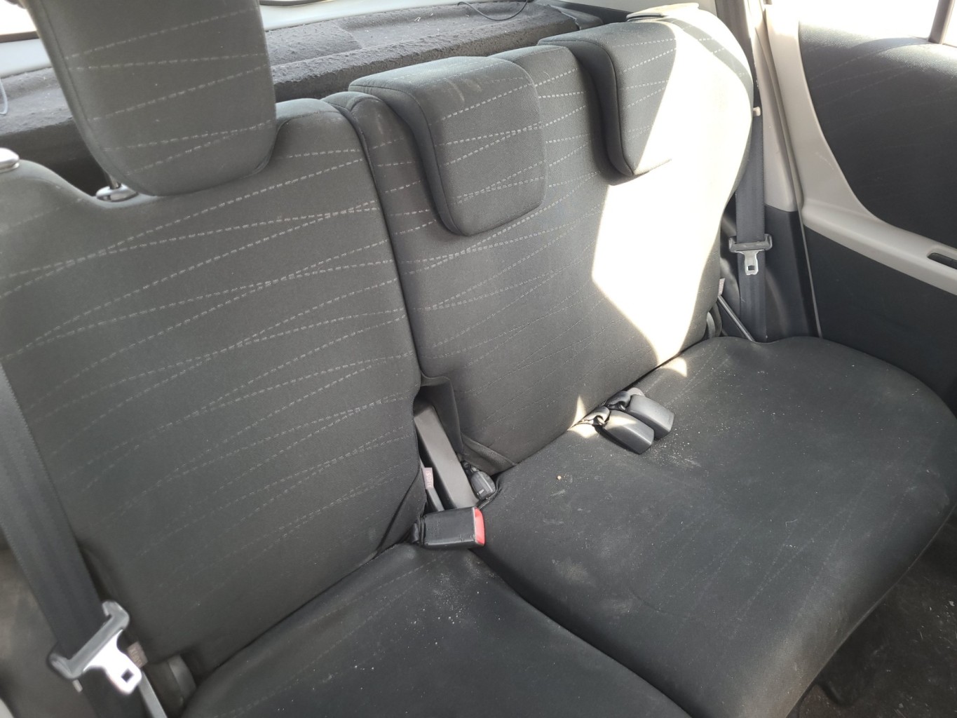 Porte arriere droit pour TOYOTA YARIS 2 PHASE 1 Porte arriere droit pour TOYOTA YARIS 2 PHASE 1