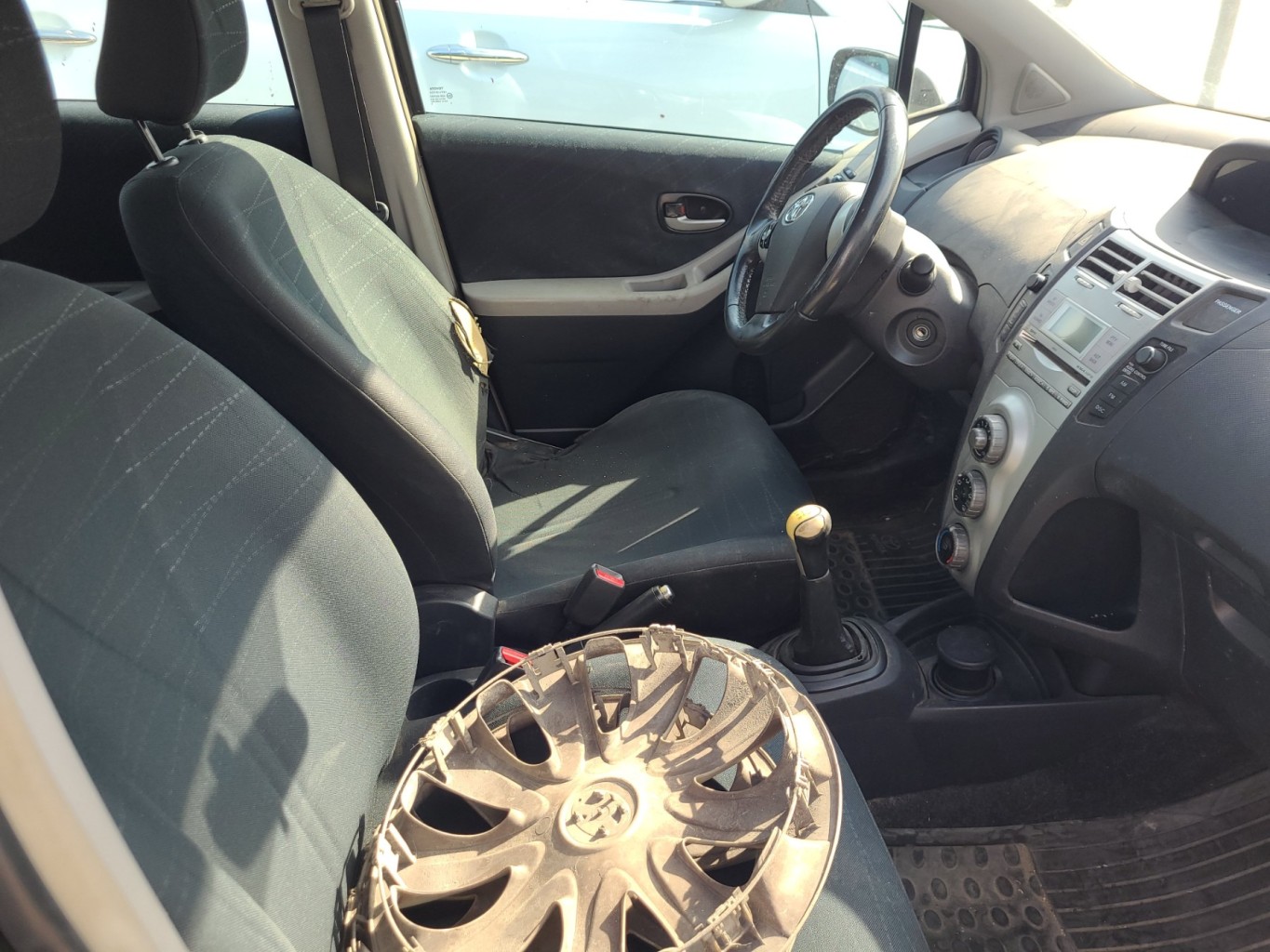 Porte arriere droit pour TOYOTA YARIS 2 PHASE 1 Porte arriere droit pour TOYOTA YARIS 2 PHASE 1