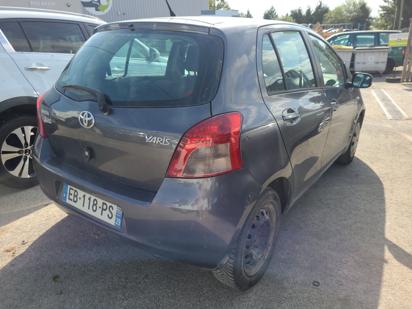 Porte arriere droit pour TOYOTA YARIS 2 PHASE 1 Porte arriere droit pour TOYOTA YARIS 2 PHASE 1