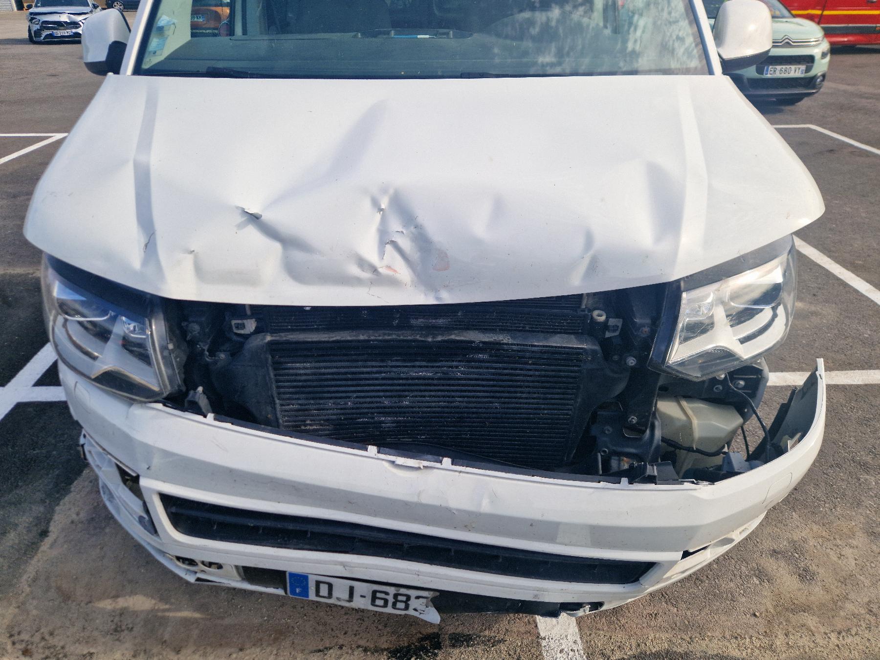 Demi train arriere gauche pour VOLKSWAGEN TRANSPORTER 5 PHASE 2 Demi train arriere gauche pour VOLKSWAGEN TRANSPORTER 5 PHASE 2