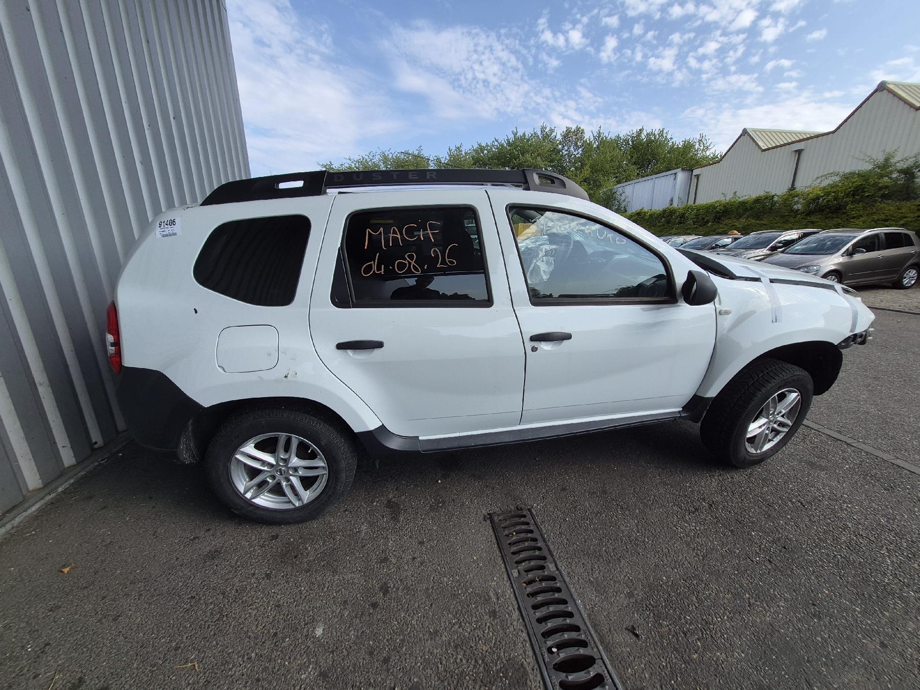 Vitre arriere gauche pour DACIA DUSTER 1 PHASE 2 Vitre arriere gauche pour DACIA DUSTER 1 PHASE 2