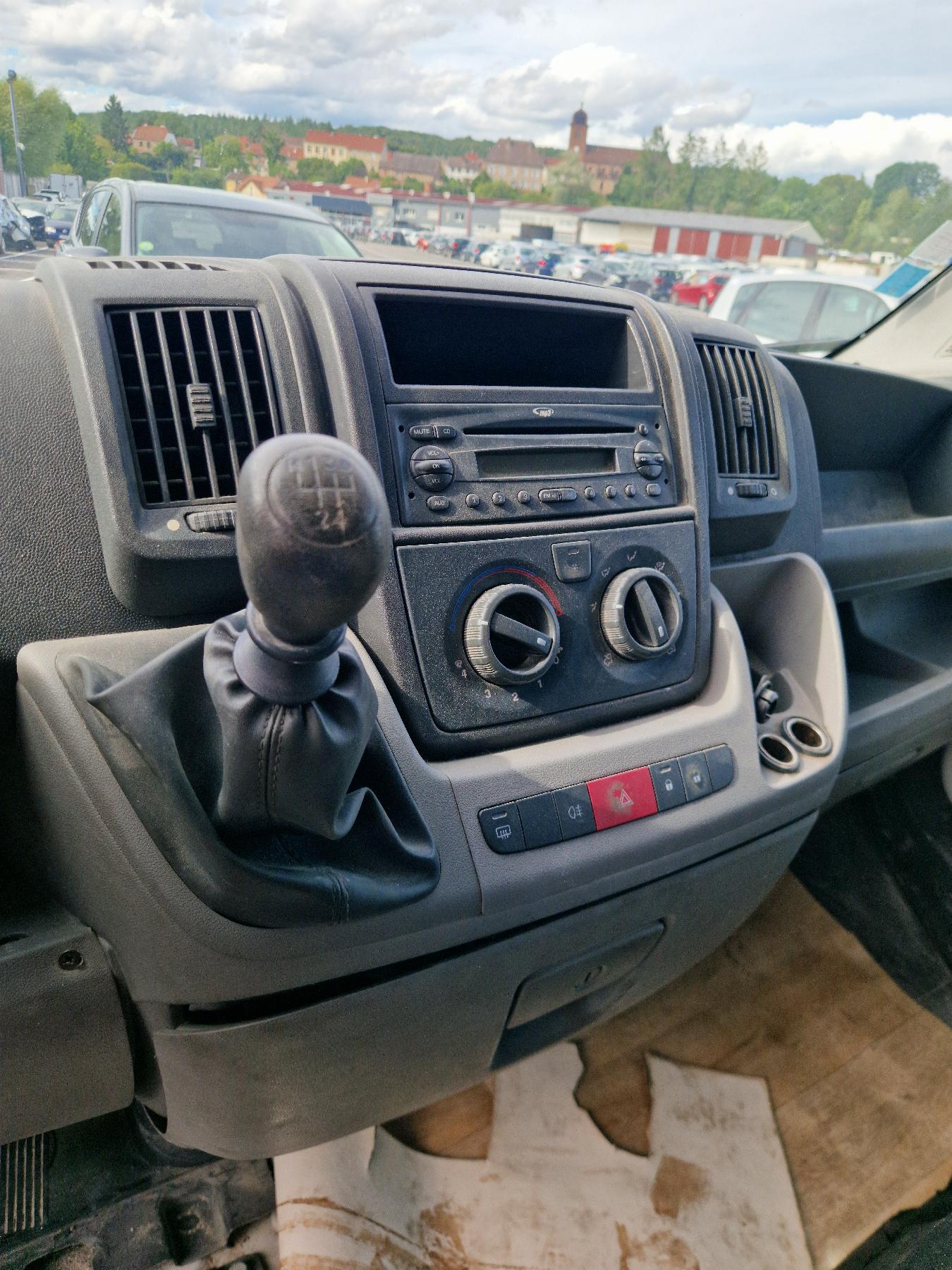 Porte avant droit pour PEUGEOT BOXER 3 PHASE 1 Porte avant droit pour PEUGEOT BOXER 3 PHASE 1