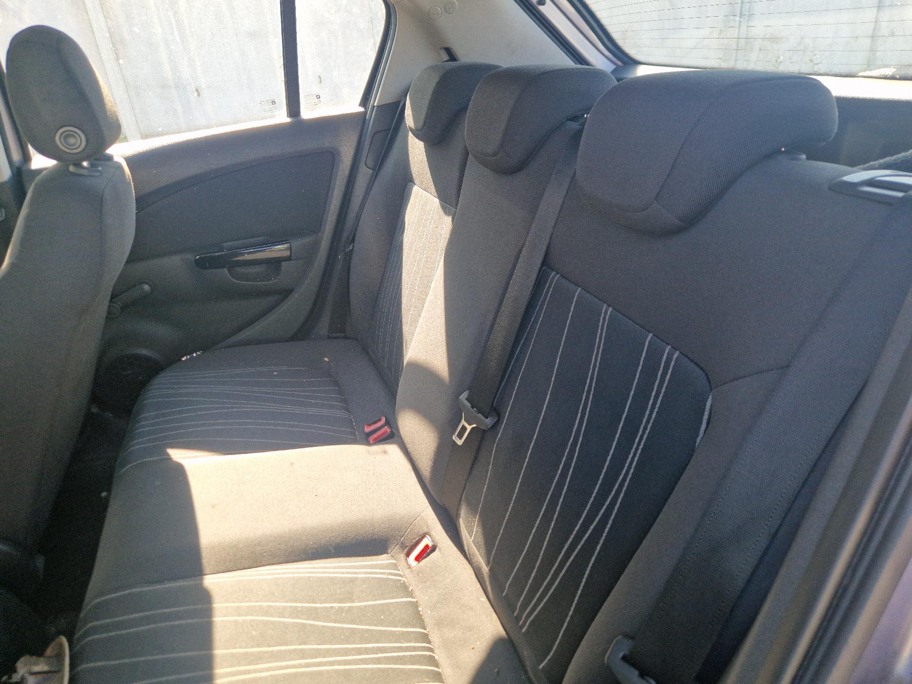 Calandre pour OPEL CORSA D PHASE 1 Calandre pour OPEL CORSA D PHASE 1