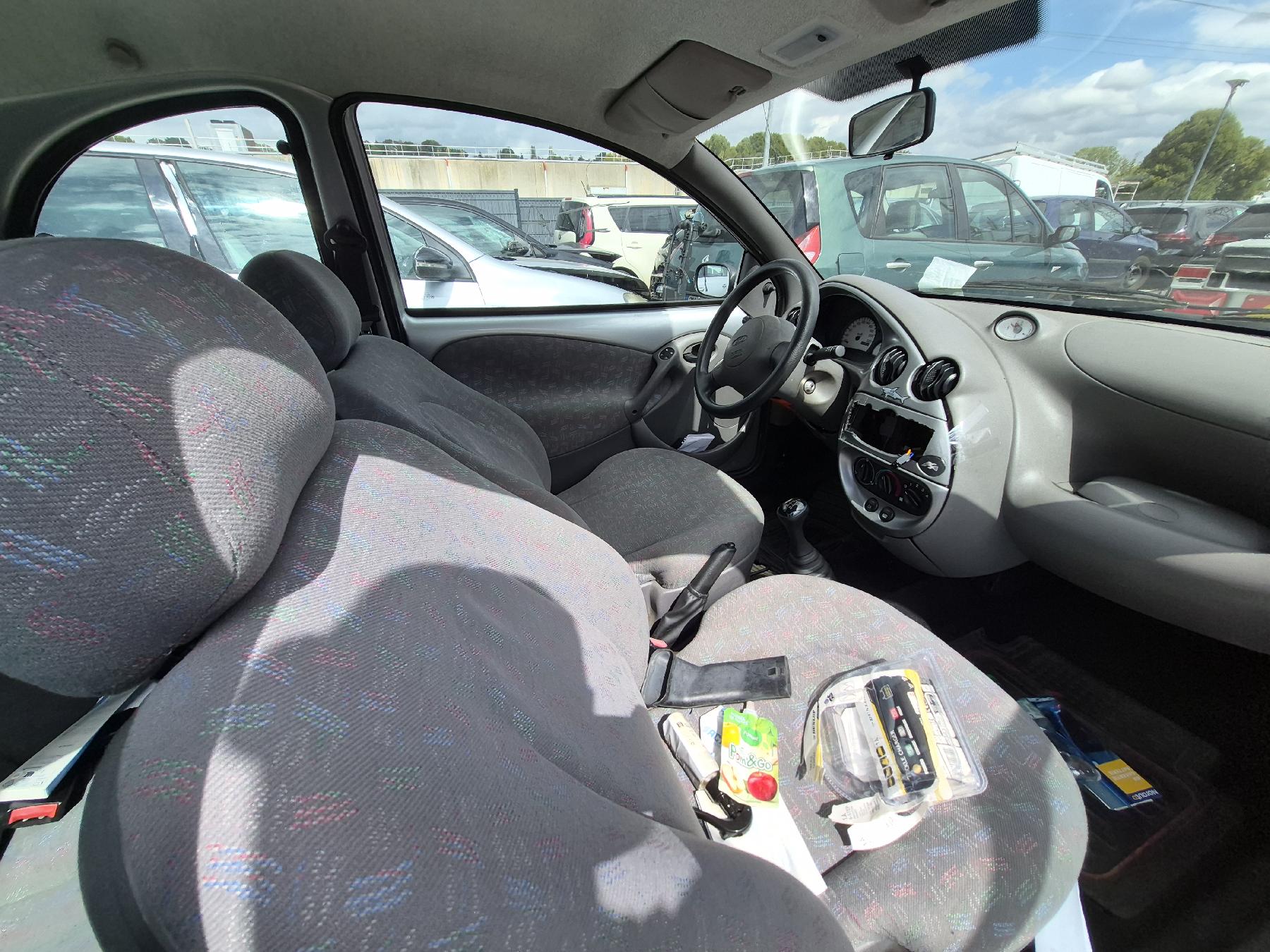 Com (Bloc Contacteur Tournant+Commodo Essuie Glace+Commodo Phare) pour FORD KA 1 PHASE 1 Com (Bloc Contacteur Tournant+Commodo Essuie Glace+Commodo Phare) pour FORD KA 1 PHASE 1
