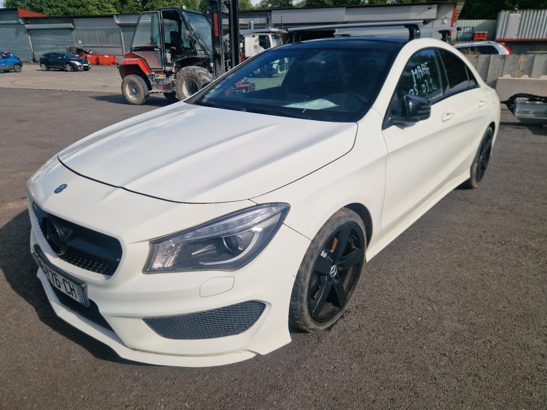 Panneau de porte arriere droit pour MERCEDES CLASSE CLA 117 Panneau de porte arriere droit pour MERCEDES CLASSE CLA 117