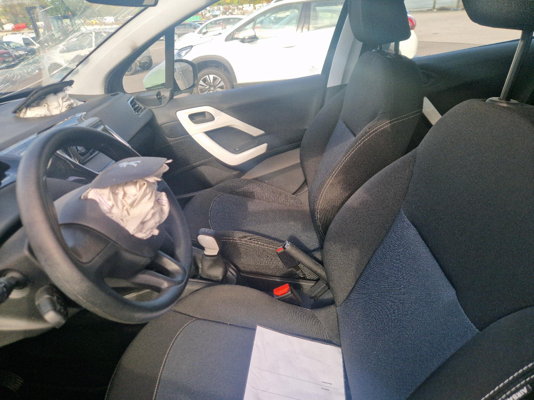 Boite a gants pour PEUGEOT 208 1 PHASE 2 Boite a gants pour PEUGEOT 208 1 PHASE 2