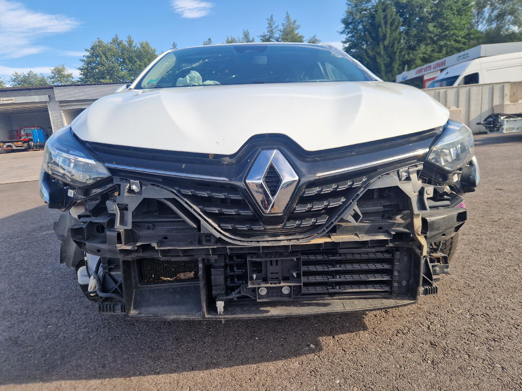 Poignee porte avant droit pour RENAULT CLIO 5 PHASE 1 Poignee porte avant droit pour RENAULT CLIO 5 PHASE 1
