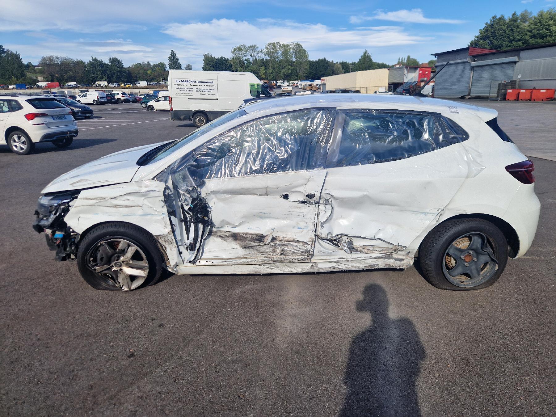 Poignee porte avant droit pour RENAULT CLIO 5 PHASE 1 Poignee porte avant droit pour RENAULT CLIO 5 PHASE 1