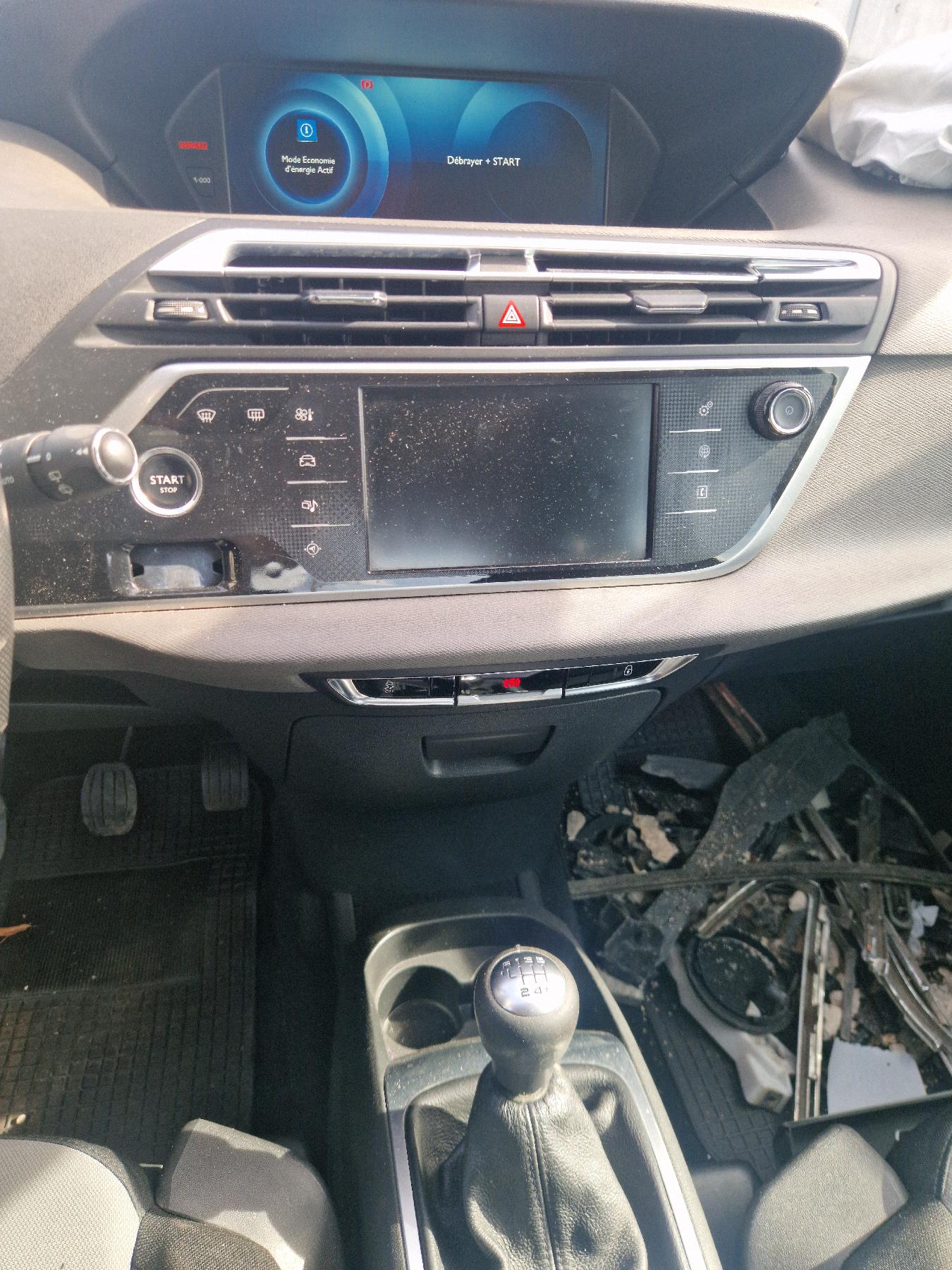 Poignee porte arriere gauche pour CITROEN C4 PICASSO 2 PHASE 1 Poignee porte arriere gauche pour CITROEN C4 PICASSO 2 PHASE 1