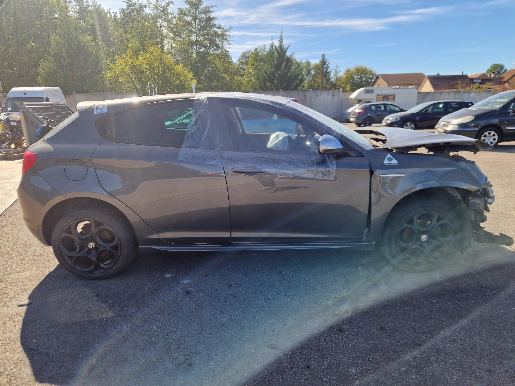 Renfort pare choc arriere (traverse) pour ALFA ROMEO GIULIETTA 2 PHASE 2 Renfort pare choc arriere (traverse) pour ALFA ROMEO GIULIETTA 2 PHASE 2