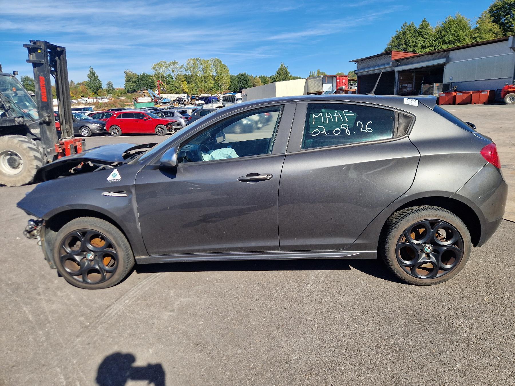 Renfort pare choc arriere (traverse) pour ALFA ROMEO GIULIETTA 2 PHASE 2 Renfort pare choc arriere (traverse) pour ALFA ROMEO GIULIETTA 2 PHASE 2
