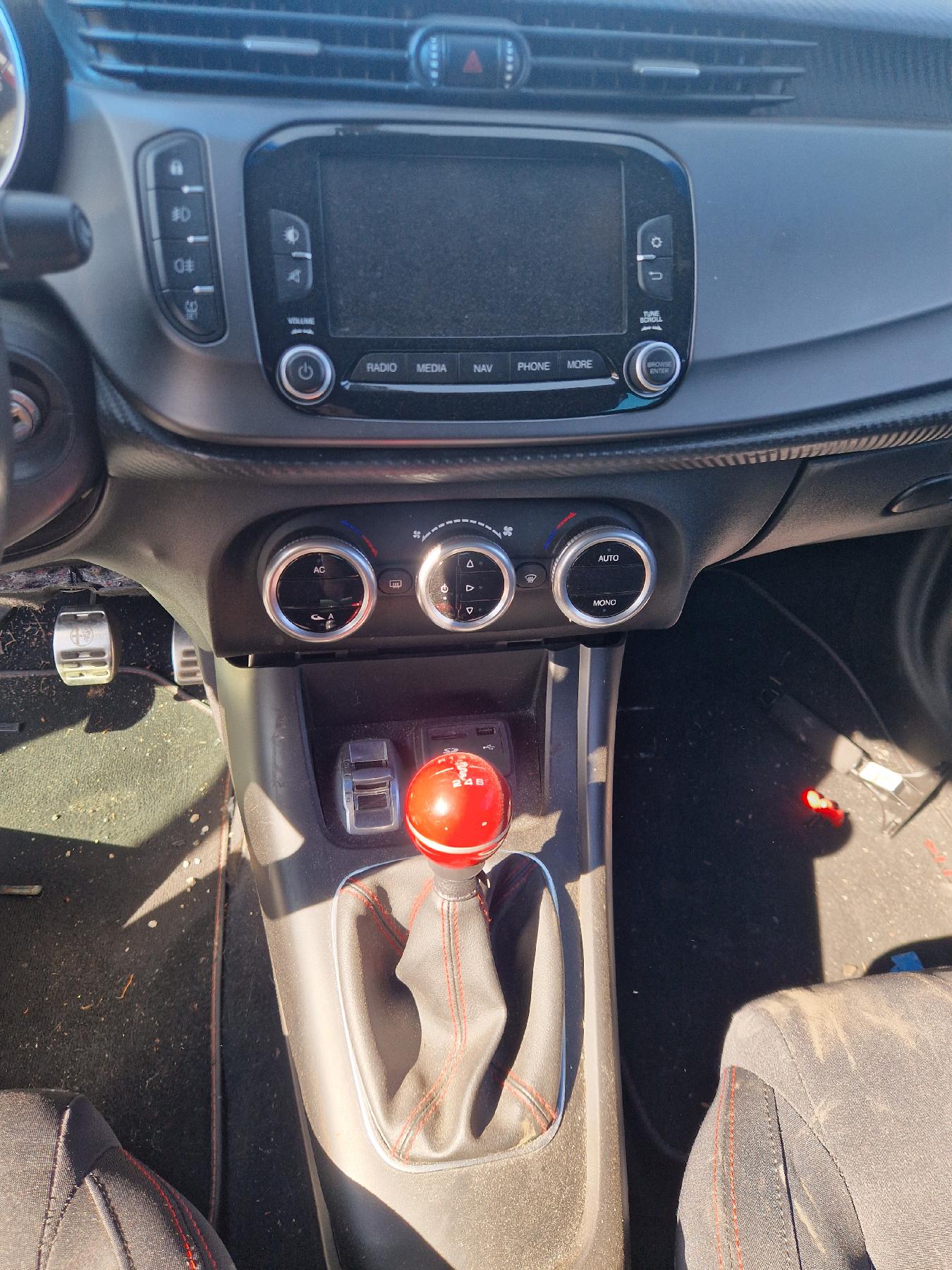 Renfort pare choc arriere (traverse) pour ALFA ROMEO GIULIETTA 2 PHASE 2 Renfort pare choc arriere (traverse) pour ALFA ROMEO GIULIETTA 2 PHASE 2