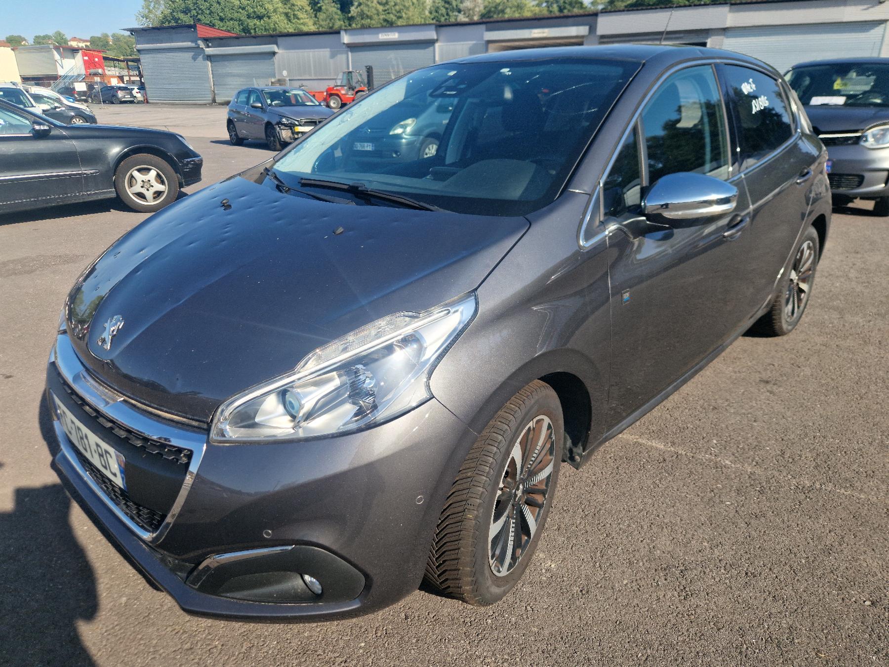 Feu arriere stop central pour PEUGEOT 208 1 PHASE 2 Feu arriere stop central pour PEUGEOT 208 1 PHASE 2